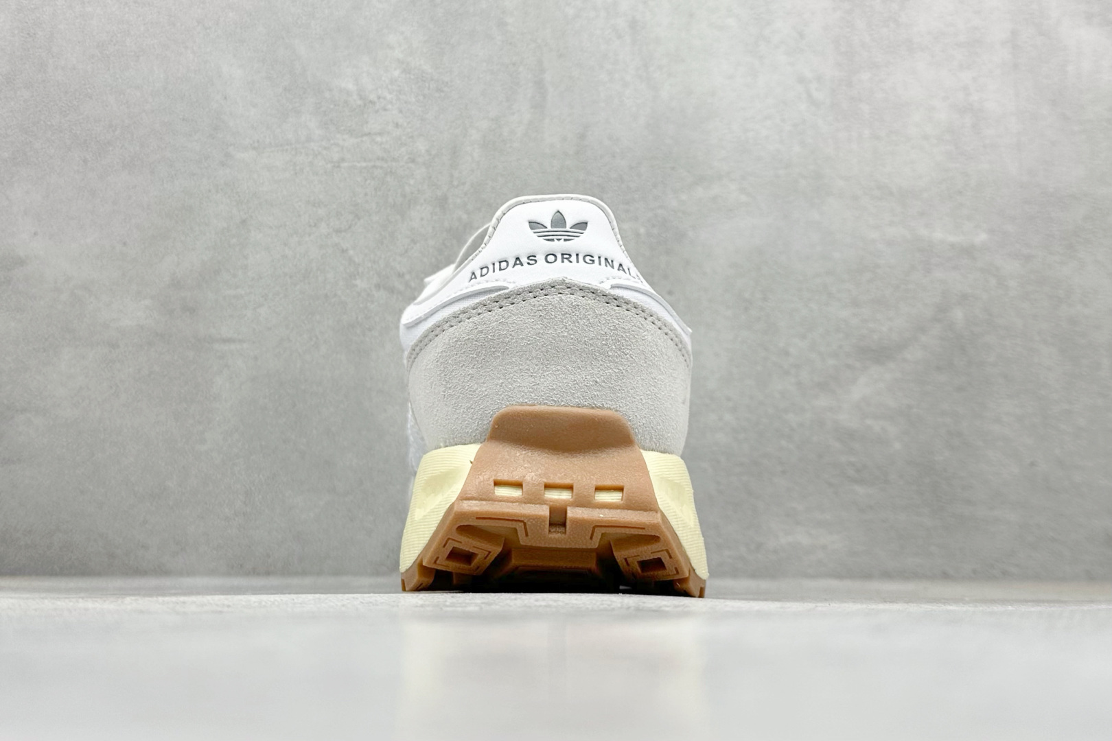 170 AD Originals Retropy E5 爆米花中底 复古运动休闲跑步鞋 脚感爆炸 非常舒适 HO3075-Chinese UA Cheap High Quatity Brand Clothes Bags handbags Sneakers wholesale wholesaler seller from China Factory suppliers Fashion Clothing Shoes best Quality Beautiful Price 170 AD Originals Retropy E5 爆米花中底 复古运动休闲跑步鞋 脚感爆炸 非常舒适 HO3075