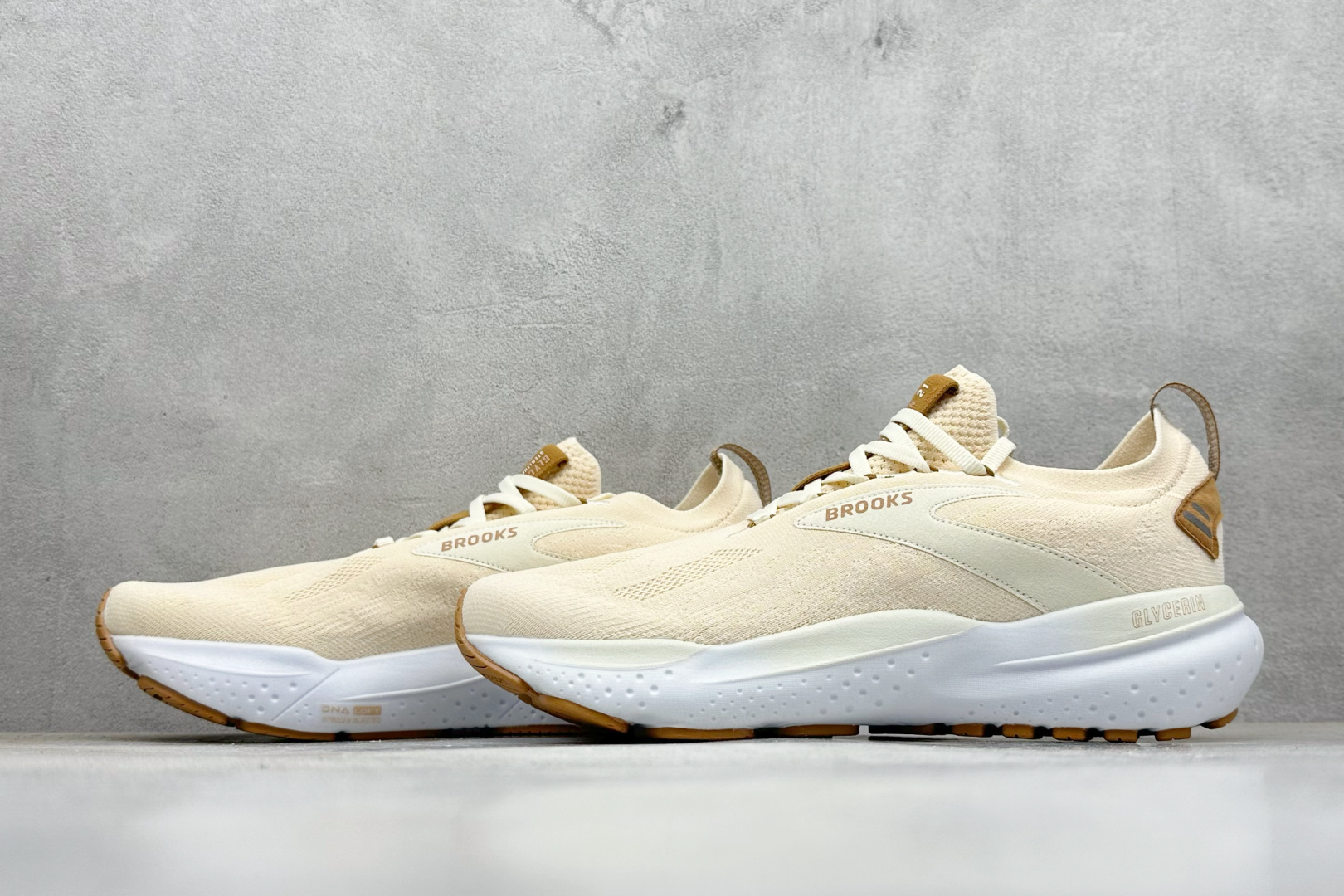 180 Z版Brooks 布鲁克斯 Glycerin 21 超弹轻盈跑步鞋 低帮透气缓震支撑休闲运动慢跑鞋采 120410 1B 103