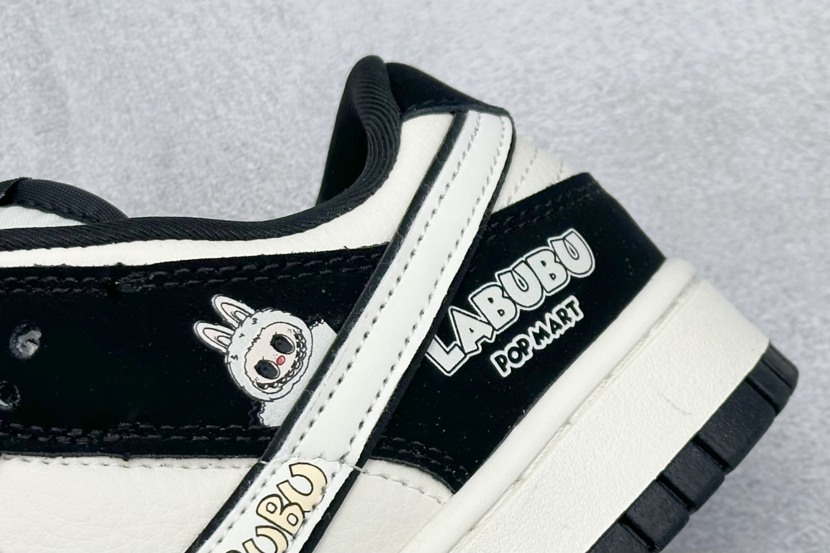 280 XC版Nike SB Dunk Low x LABUBU 黑白小勾 DG2025-006