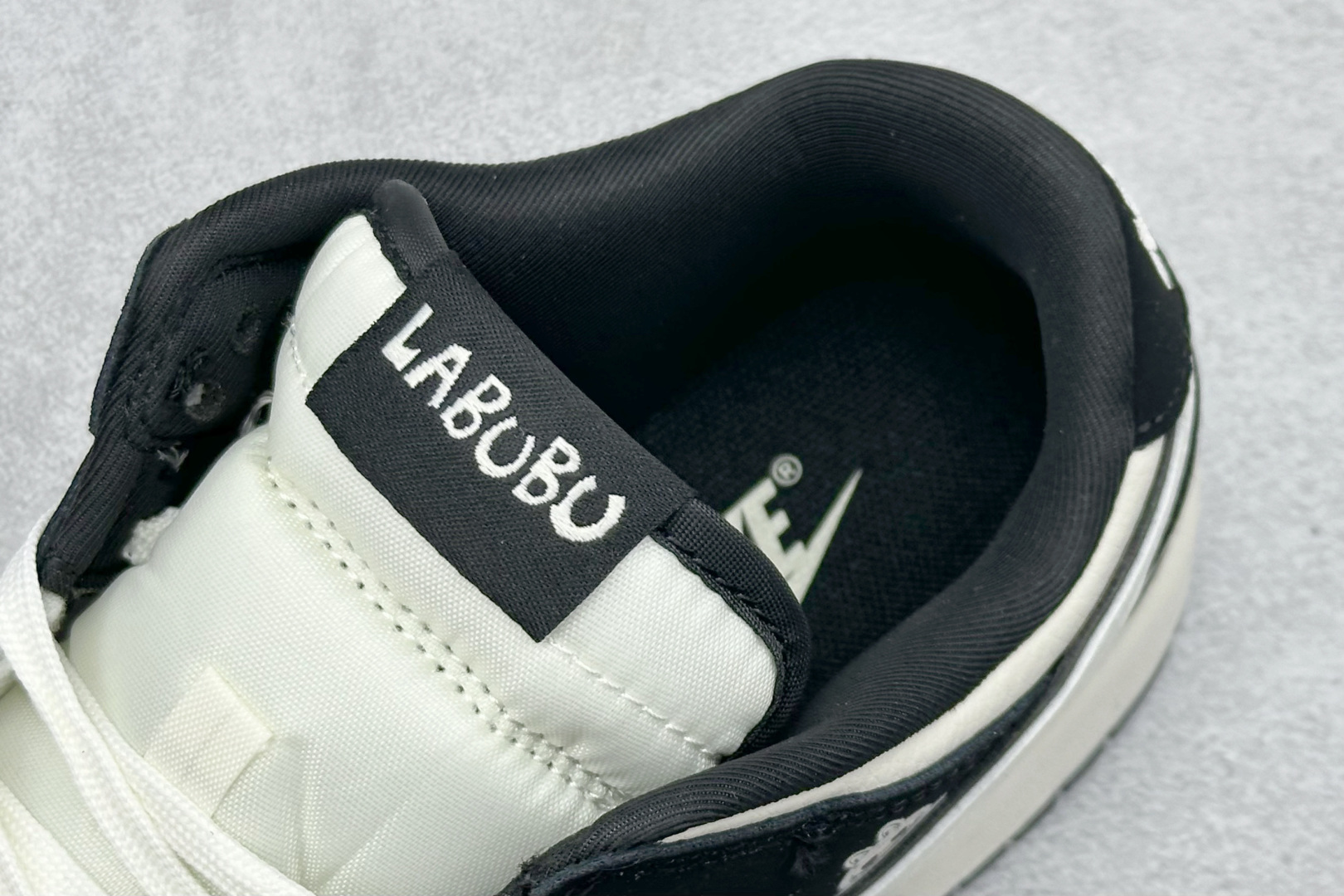 280 XC版Nike SB Dunk Low x LABUBU 黑白小勾 DG2025-006