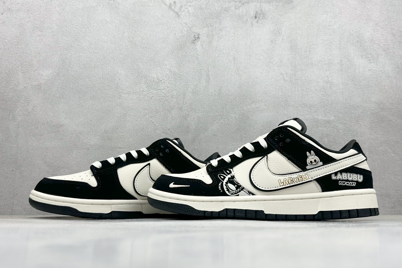 280 XC版Nike SB Dunk Low x LABUBU 黑白小勾 DG2025-006