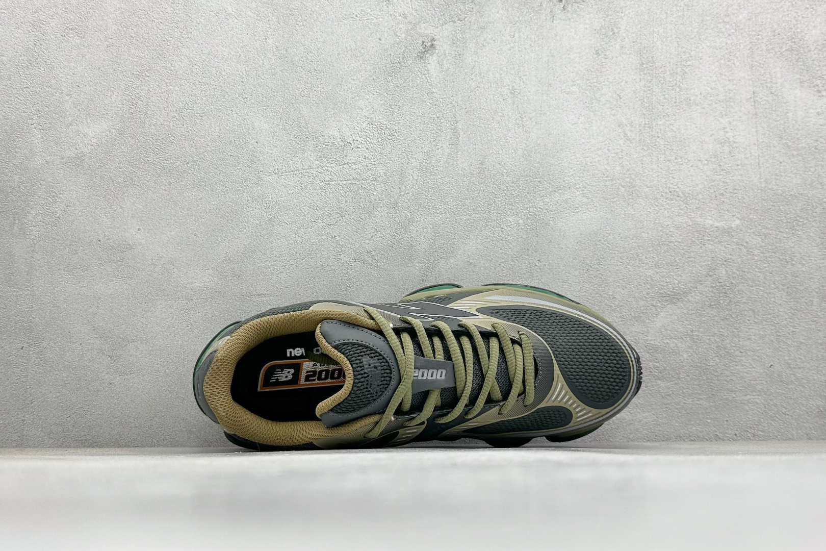 210 New Balance 新百伦 NB2000 网面休闲鞋 U20006E1