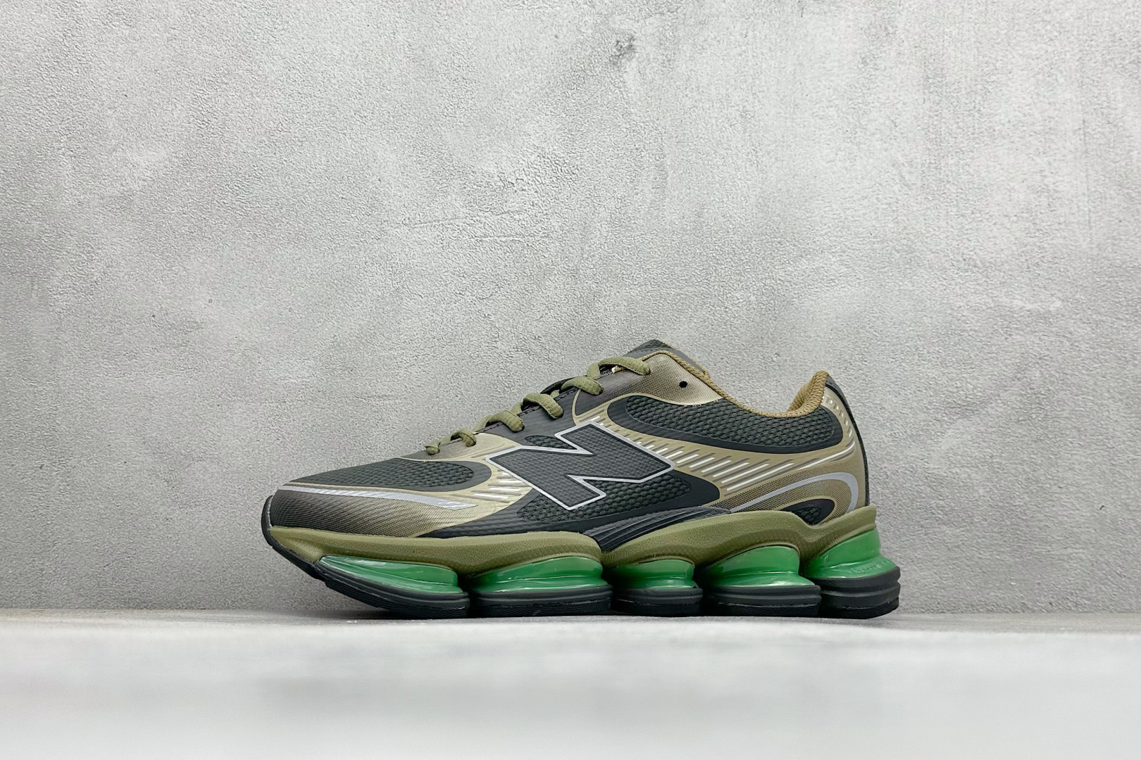 210 New Balance 新百伦 NB2000 网面休闲鞋 U20006E1
