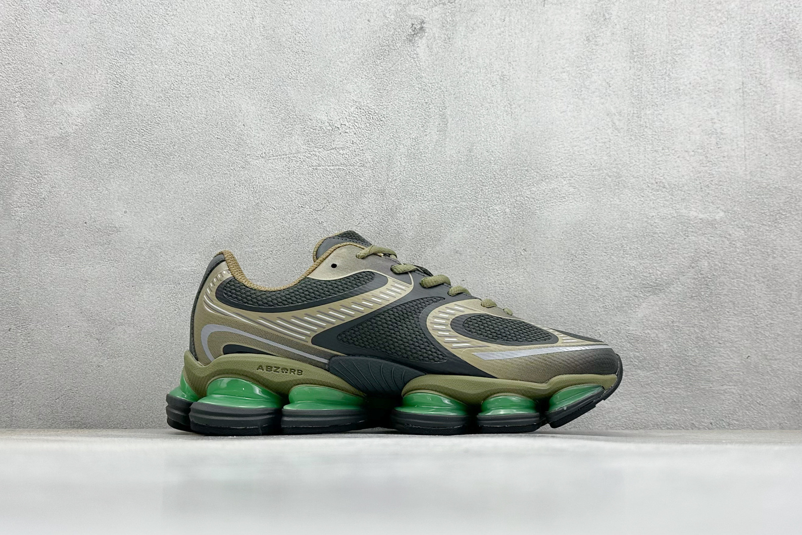 210 New Balance 新百伦 NB2000 网面休闲鞋 U20006E1