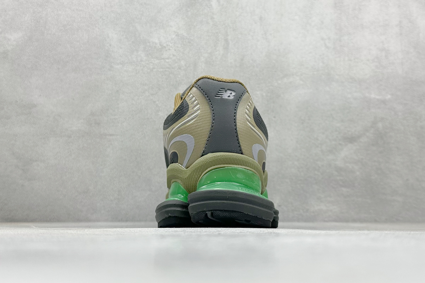 210 New Balance 新百伦 NB2000 网面休闲鞋 U20006E1