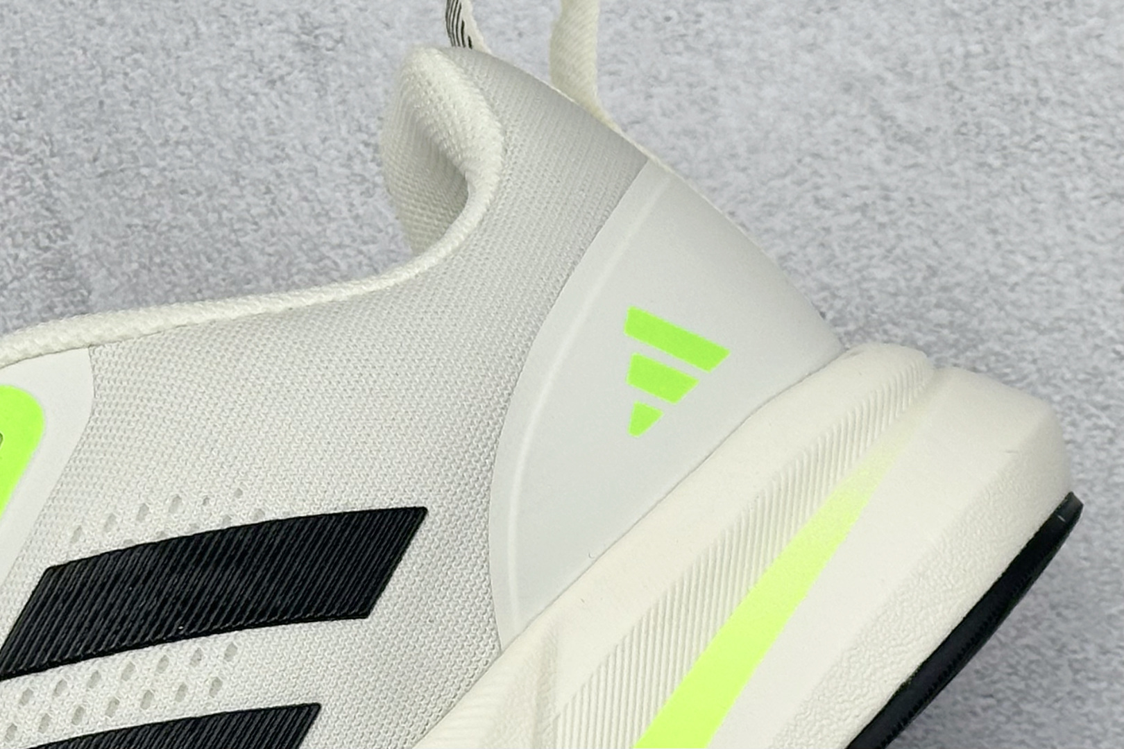 190 AD RUNFALCON 3.0 阿迪全新休闲轻跑鞋 D58367