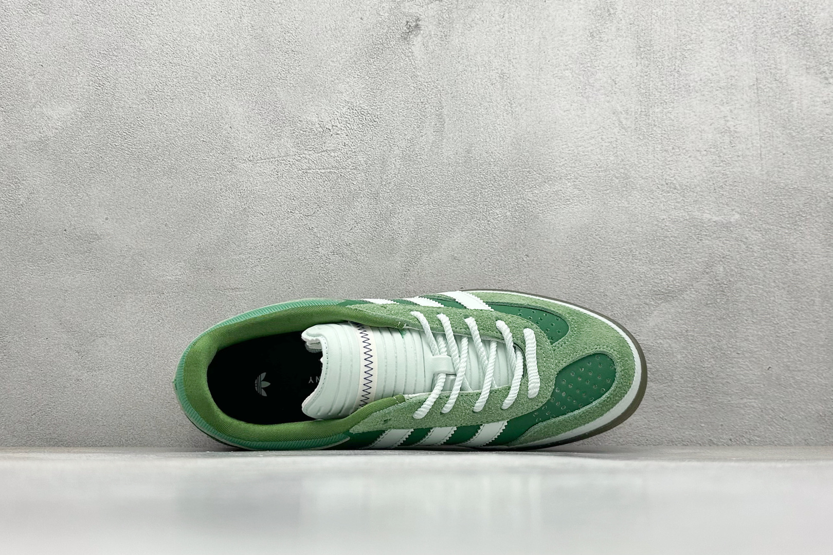 160 Bad Bunny x Adidas Gazelle Indoor 联名款 三叶草复古休闲防滑耐磨低帮板鞋 JS5049-Chinese UA Cheap High Quatity Brand Clothes Bags handbags Sneakers wholesale wholesaler seller from China Factory suppliers Fashion Clothing Shoes best Quality Beautiful Price 160 Bad Bunny x Adidas Gazelle Indoor 联名款 三叶草复古休闲防滑耐磨低帮板鞋 JS5049