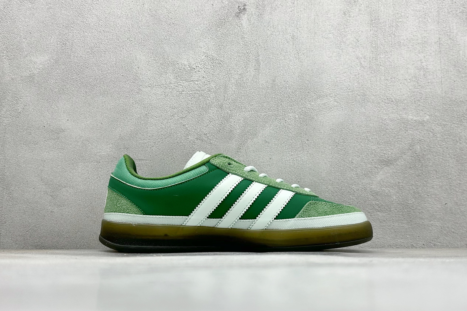 160 Bad Bunny x Adidas Gazelle Indoor 联名款 三叶草复古休闲防滑耐磨低帮板鞋 JS5049-Chinese UA Cheap High Quatity Brand Clothes Bags handbags Sneakers wholesale wholesaler seller from China Factory suppliers Fashion Clothing Shoes best Quality Beautiful Price 160 Bad Bunny x Adidas Gazelle Indoor 联名款 三叶草复古休闲防滑耐磨低帮板鞋 JS5049