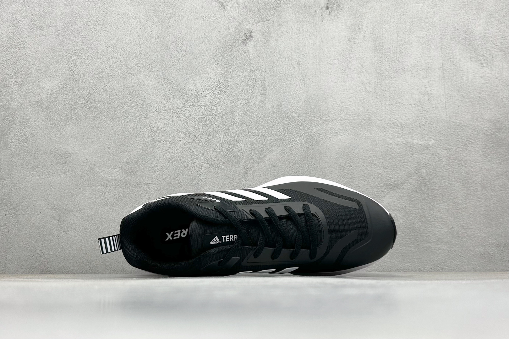 180 ADIDAS TWRREX 三叶草 清风系列 复古网面透气跑步鞋 跑步鞋 GW5775-Chinese UA Cheap High Quatity Brand Clothes Bags handbags Sneakers wholesale wholesaler seller from China Factory suppliers Fashion Clothing Shoes best Quality Beautiful Price 180 ADIDAS TWRREX 三叶草 清风系列 复古网面透气跑步鞋 跑步鞋 GW5775