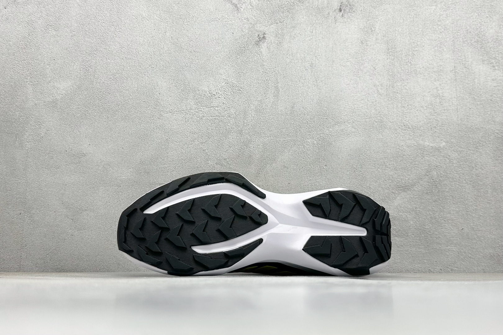 180 ADIDAS TWRREX 三叶草 清风系列 复古网面透气跑步鞋 舒适减震跑步鞋 GY7598