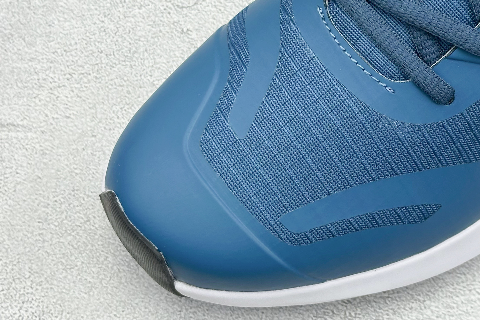 180 ADIDAS TWRREX 三叶草 清风系列 复古网面透气跑步鞋 GY7562