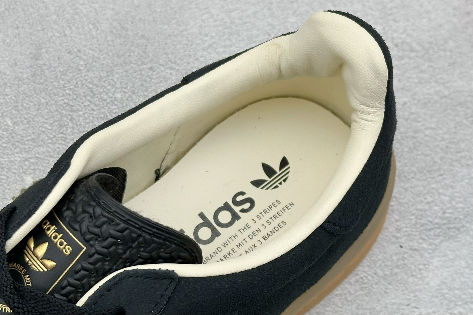 160 Adidas Originals Gazelle INdoor 三叶草休闲防滑耐磨低帮板鞋 JS1412