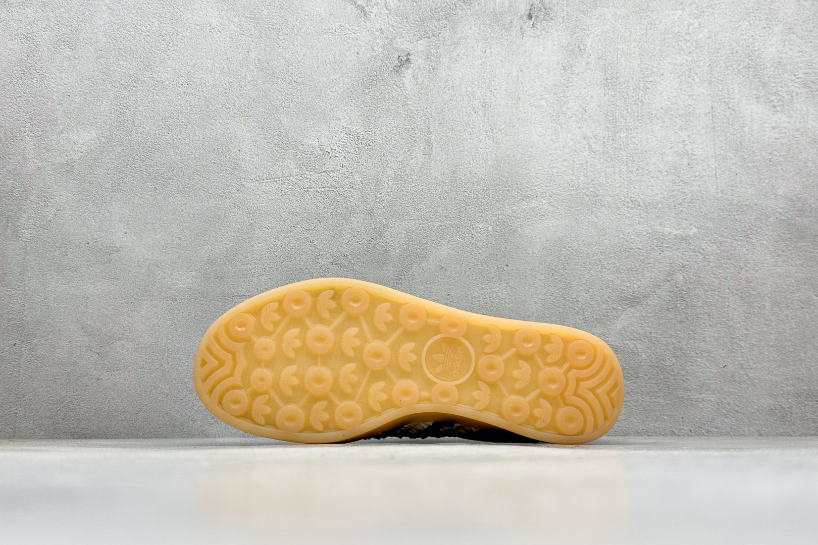 160 Adidas Originals Gazelle INdoor 三叶草休闲防滑耐磨低帮板鞋 JS1412