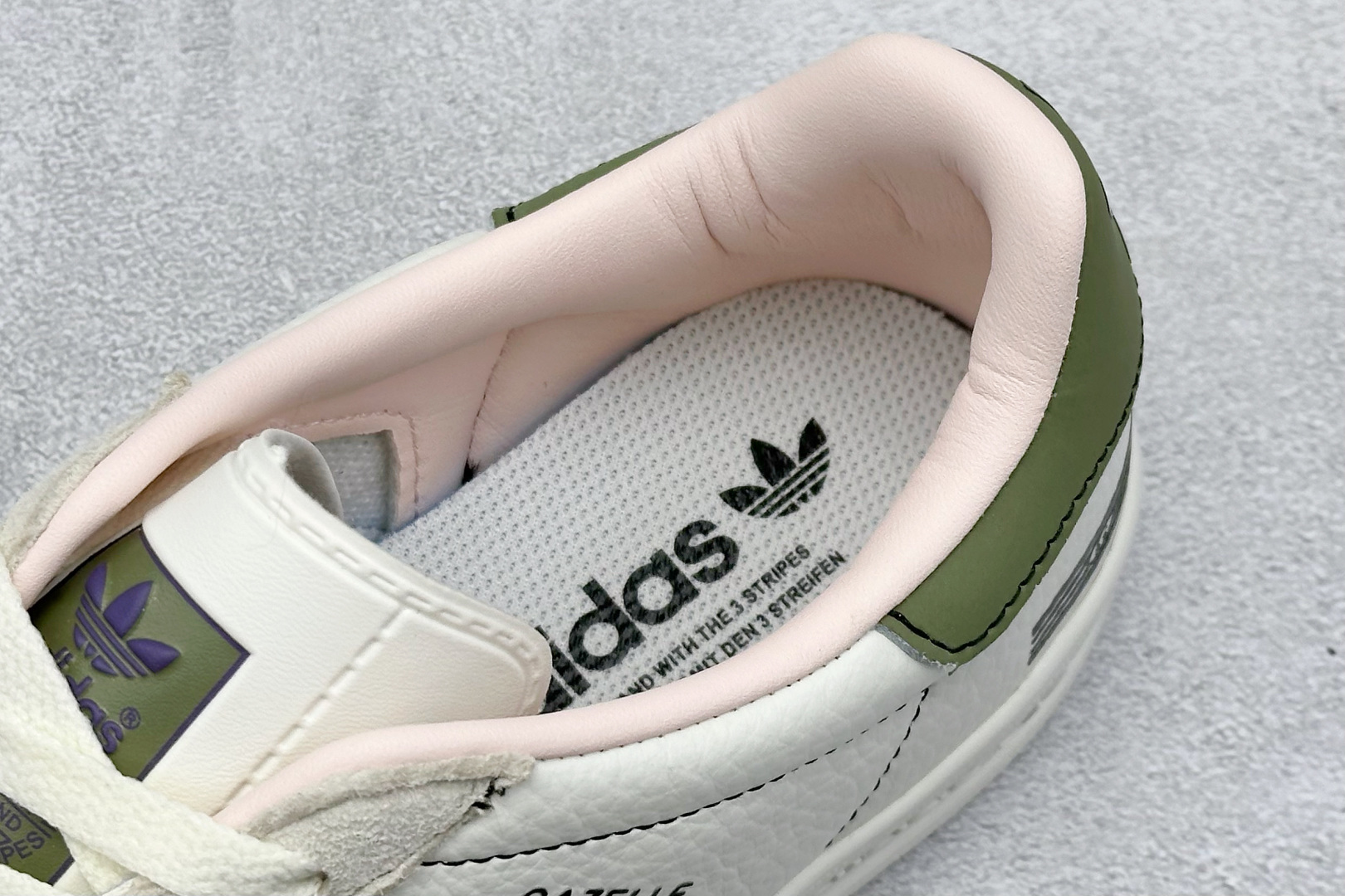 180 Adidas Samba DIY联名 复古桑巴板鞋 DD6603-Chinese UA Cheap High Quatity Brand Clothes Bags handbags Sneakers wholesale wholesaler seller from China Factory suppliers Fashion Clothing Shoes best Quality Beautiful Price 180 Adidas Samba DIY联名 复古桑巴板鞋 DD6603