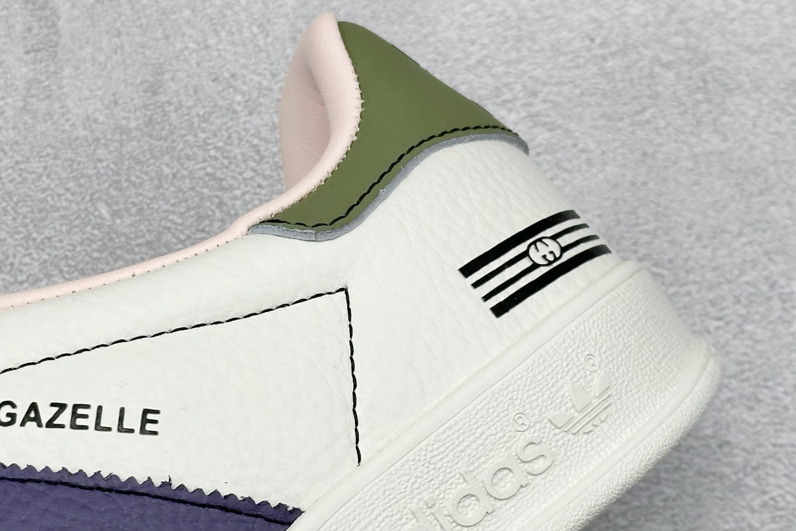 180 Adidas Samba DIY联名 复古桑巴板鞋 DD6603-Chinese UA Cheap High Quatity Brand Clothes Bags handbags Sneakers wholesale wholesaler seller from China Factory suppliers Fashion Clothing Shoes best Quality Beautiful Price 180 Adidas Samba DIY联名 复古桑巴板鞋 DD6603