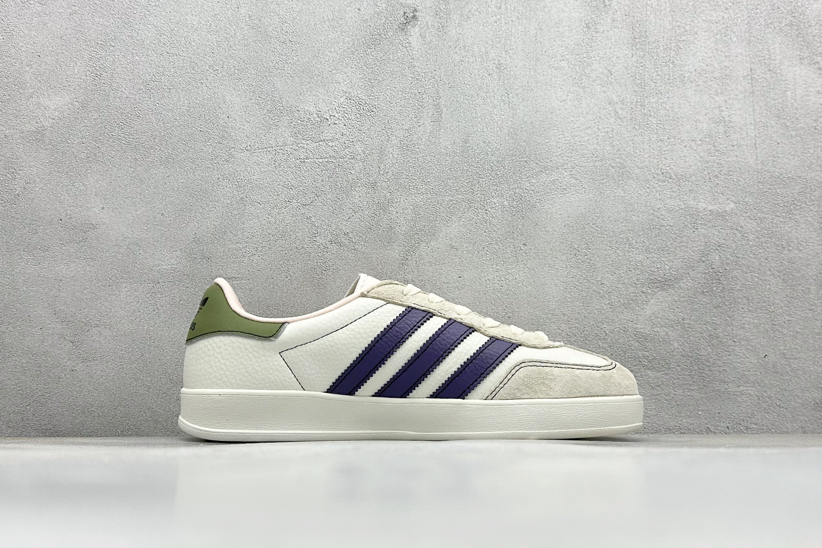 180 Adidas Samba DIY联名 复古桑巴板鞋 DD6603-Chinese UA Cheap High Quatity Brand Clothes Bags handbags Sneakers wholesale wholesaler seller from China Factory suppliers Fashion Clothing Shoes best Quality Beautiful Price 180 Adidas Samba DIY联名 复古桑巴板鞋 DD6603