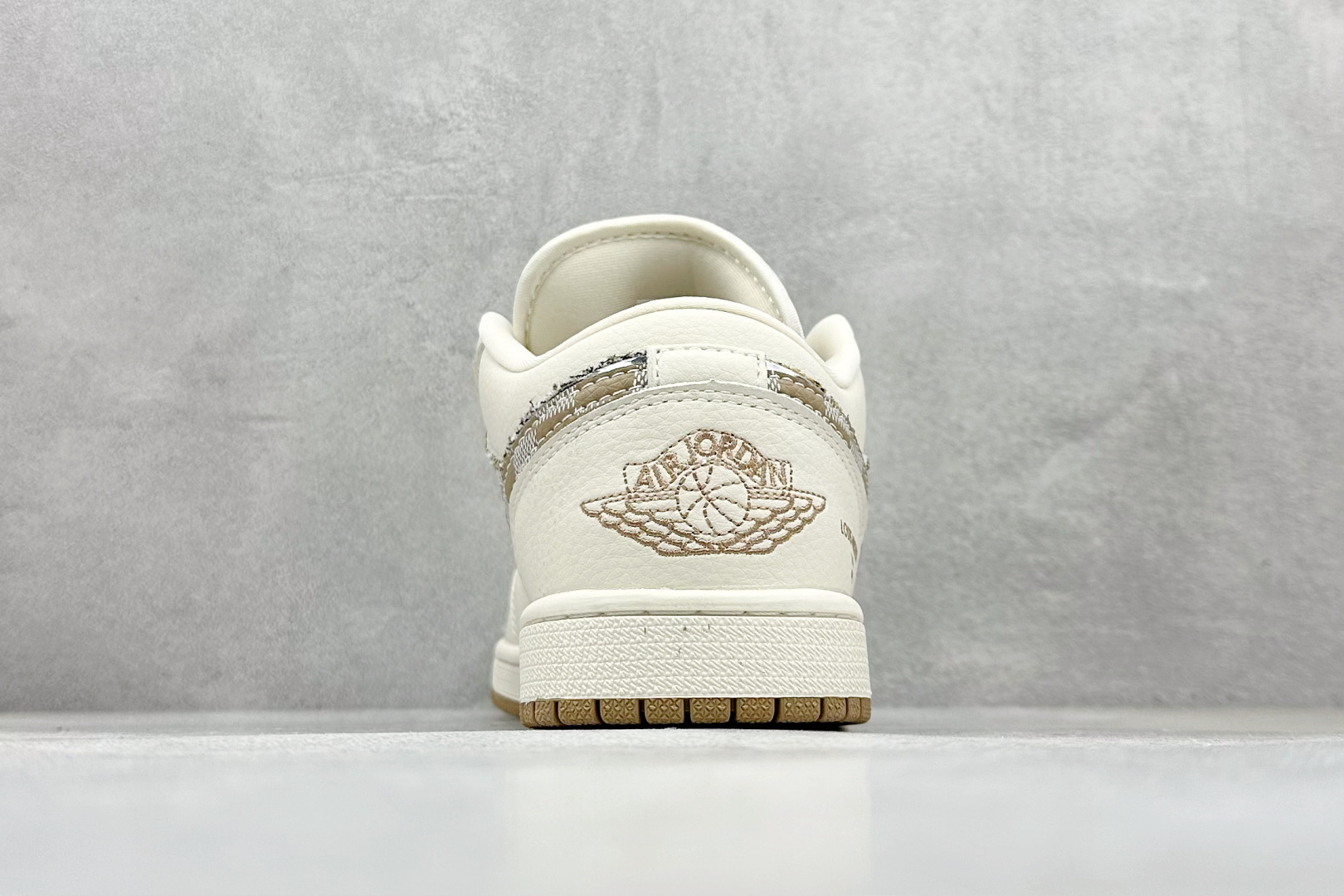 Travis Scott x Fragment Design x Air Jordan 1 Low SP AJ1 乔1 LV联名 低帮文化休闲板鞋 LR2025-008