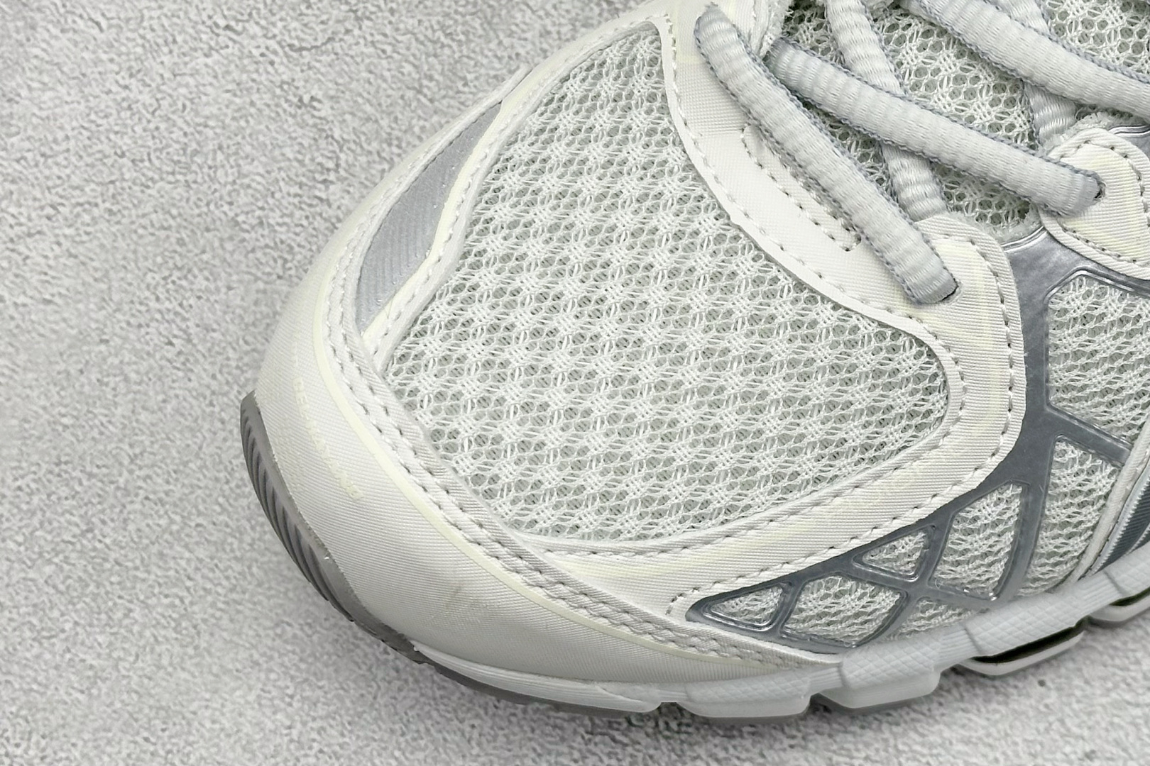 220 亚瑟士GEL-KINETIC FLUENT 休闲透气跑步鞋 1203A388-101