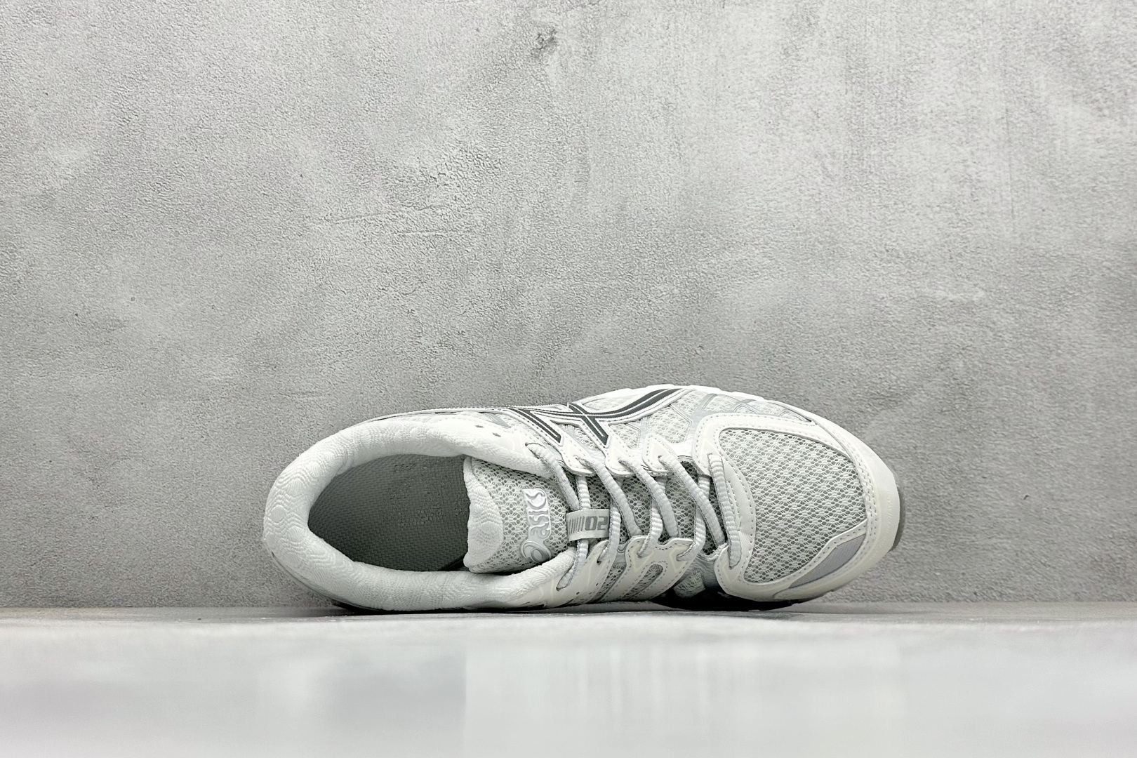 220 亚瑟士GEL-KINETIC FLUENT 休闲透气跑步鞋 1203A388-101