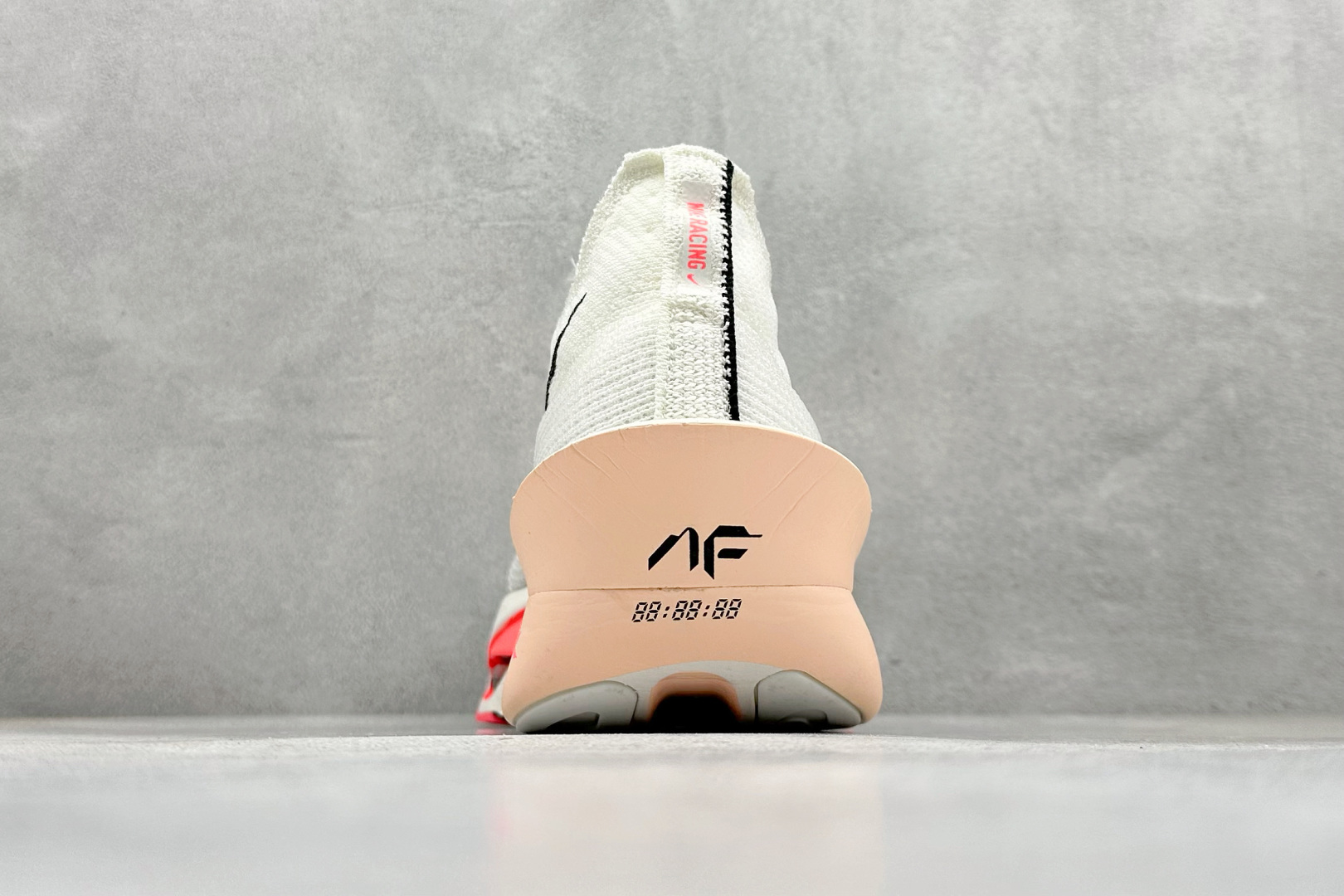 NK Air Zoom Alphafly Next%3 系列马拉松轻量竞速运动跑鞋 FD8311-103