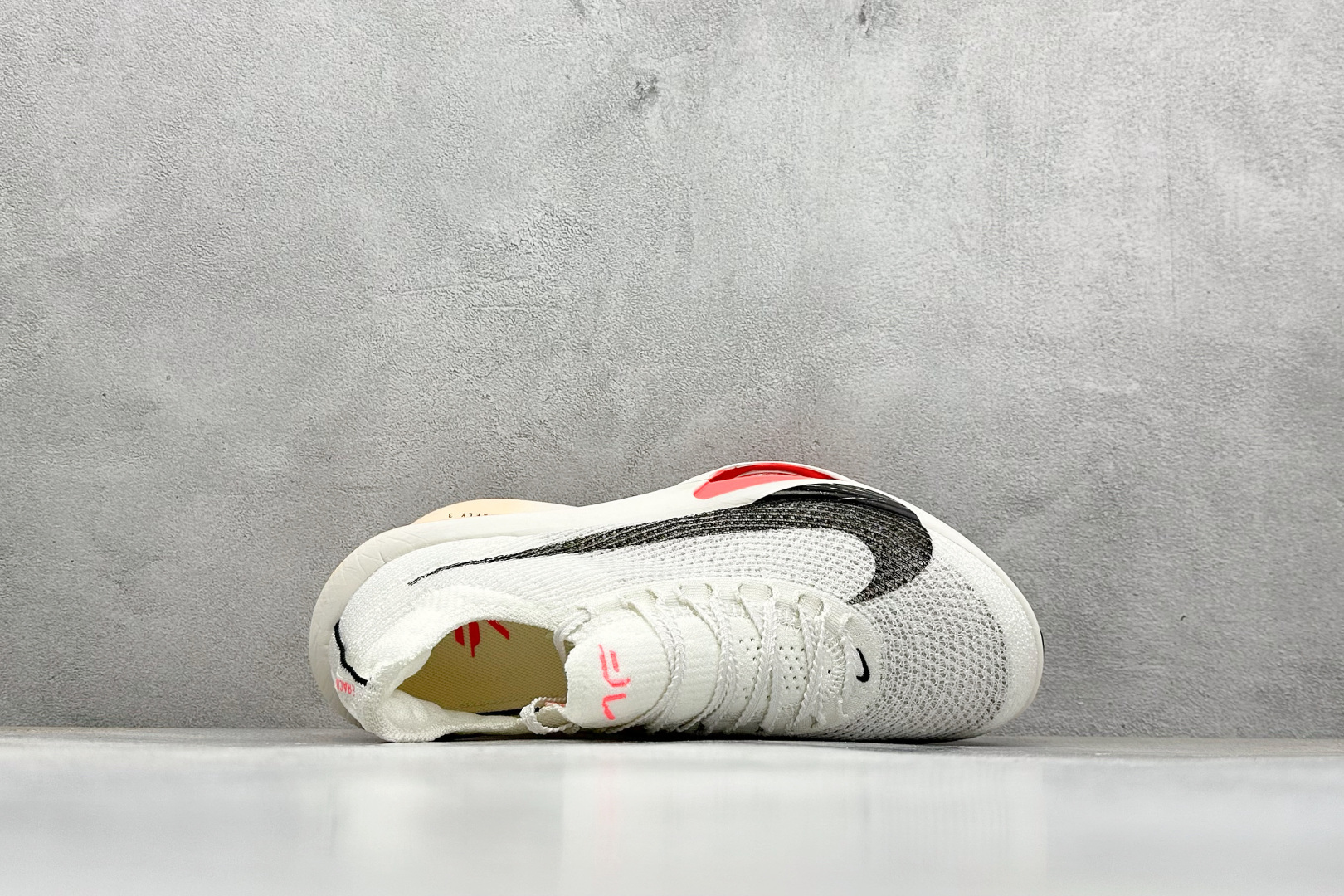 NK Air Zoom Alphafly Next%3 系列马拉松轻量竞速运动跑鞋 FD8311-103