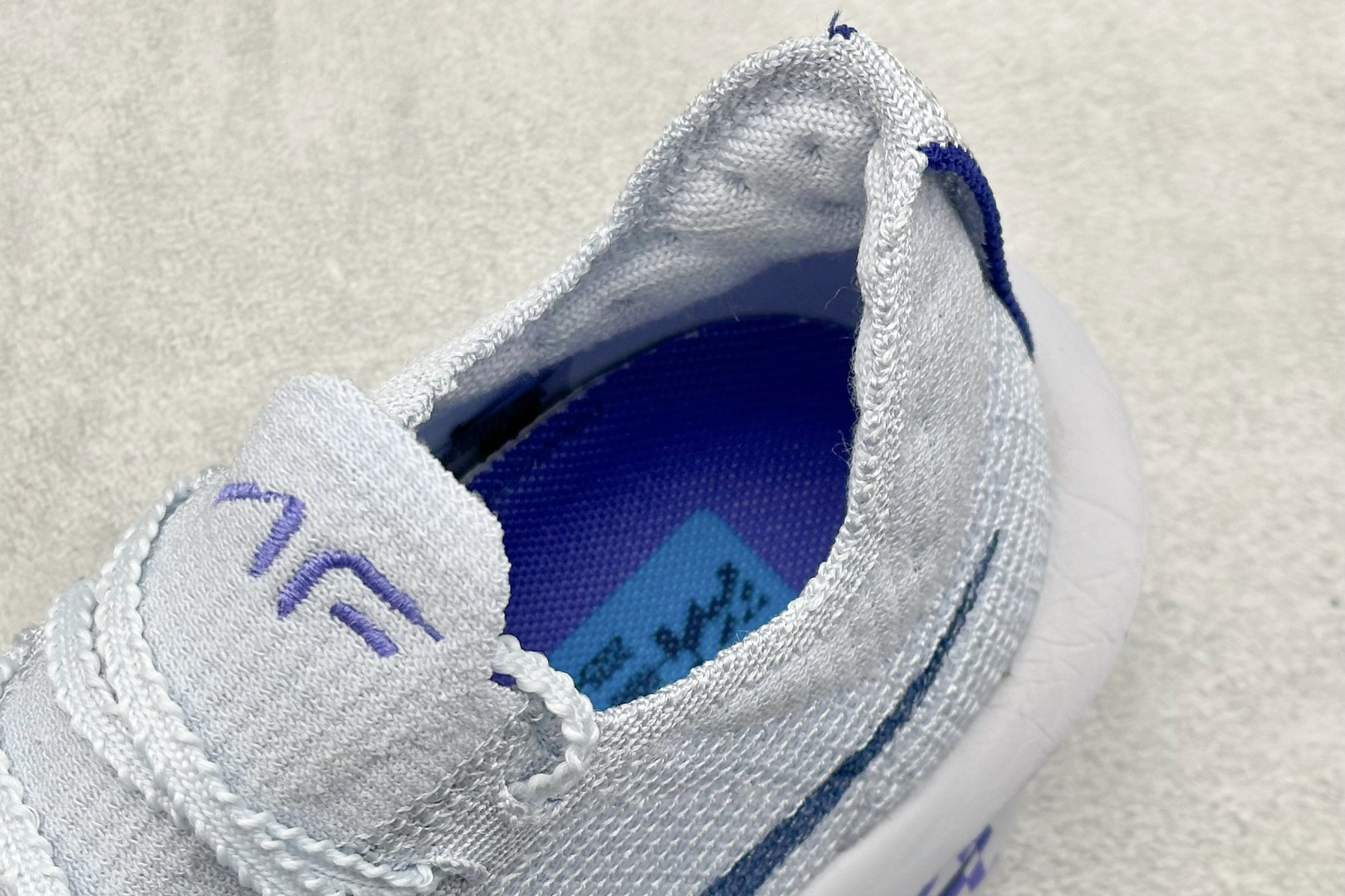 NK Air Zoom Alphafly Next%3 系列马拉松轻量竞速运动跑鞋 FD8311-001-莆田鞋,莆田鞋货源,高仿鞋,高仿鞋货源,安福档口,莆田高仿鞋,莆田鞋批发,高仿鞋批发,莆田高仿运动鞋,高仿运动鞋,莆田运动鞋 NK Air Zoom Alphafly Next%3 系列马拉松轻量竞速运动跑鞋 FD8311-001