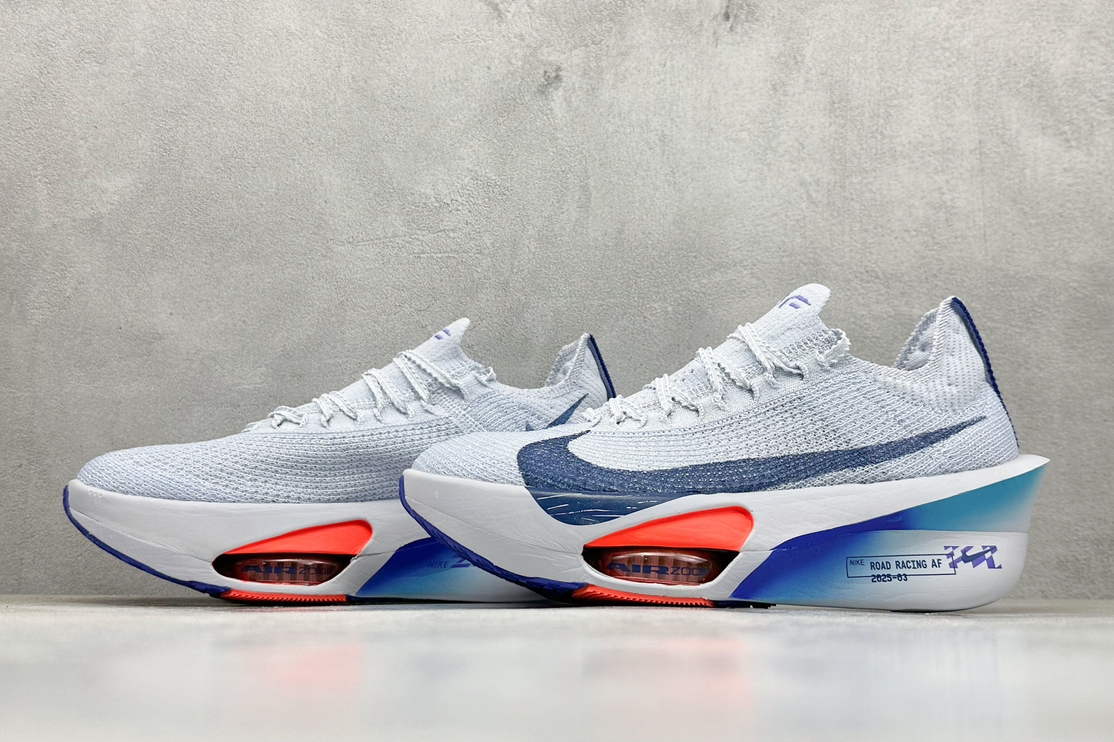 NK Air Zoom Alphafly Next%3 系列马拉松轻量竞速运动跑鞋 FD8311-001-莆田鞋,莆田鞋货源,高仿鞋,高仿鞋货源,安福档口,莆田高仿鞋,莆田鞋批发,高仿鞋批发,莆田高仿运动鞋,高仿运动鞋,莆田运动鞋 NK Air Zoom Alphafly Next%3 系列马拉松轻量竞速运动跑鞋 FD8311-001