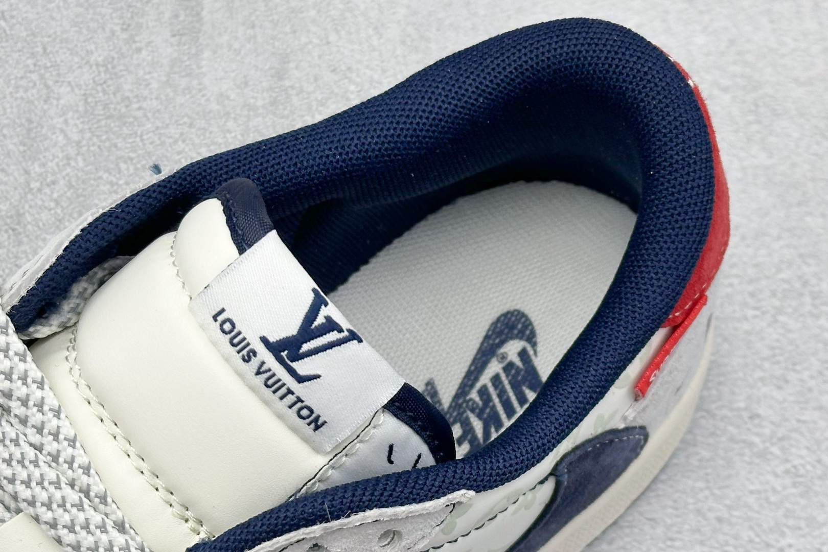 XC版Travis Scott x Fragment Design x Air Jordan 1 Low SP AJ1 乔1 LV联名 猪八蓝勾织标 低帮文化休闲板鞋 CX5050-Y15