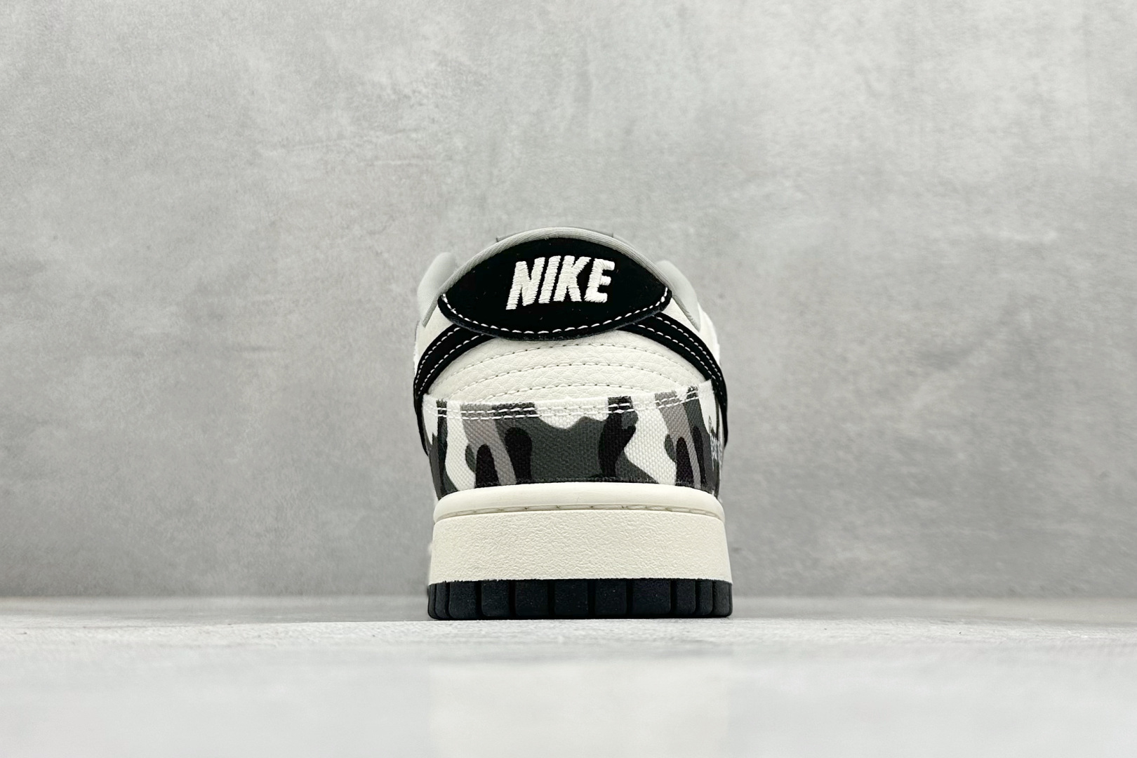 XC版Nike SB Dunk Low 灰迷彩 周年高端定制 低帮休闲板鞋 SR2025-002