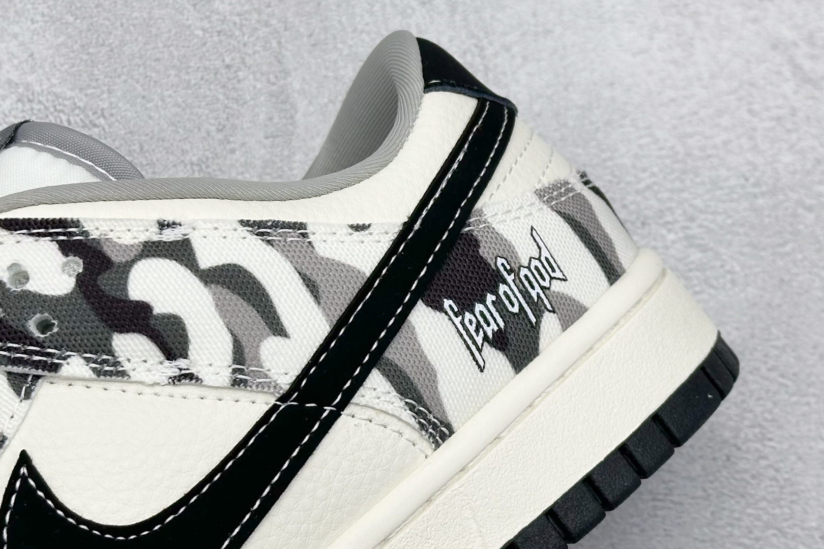 XC版Nike SB Dunk Low 灰迷彩 周年高端定制 低帮休闲板鞋 SR2025-002