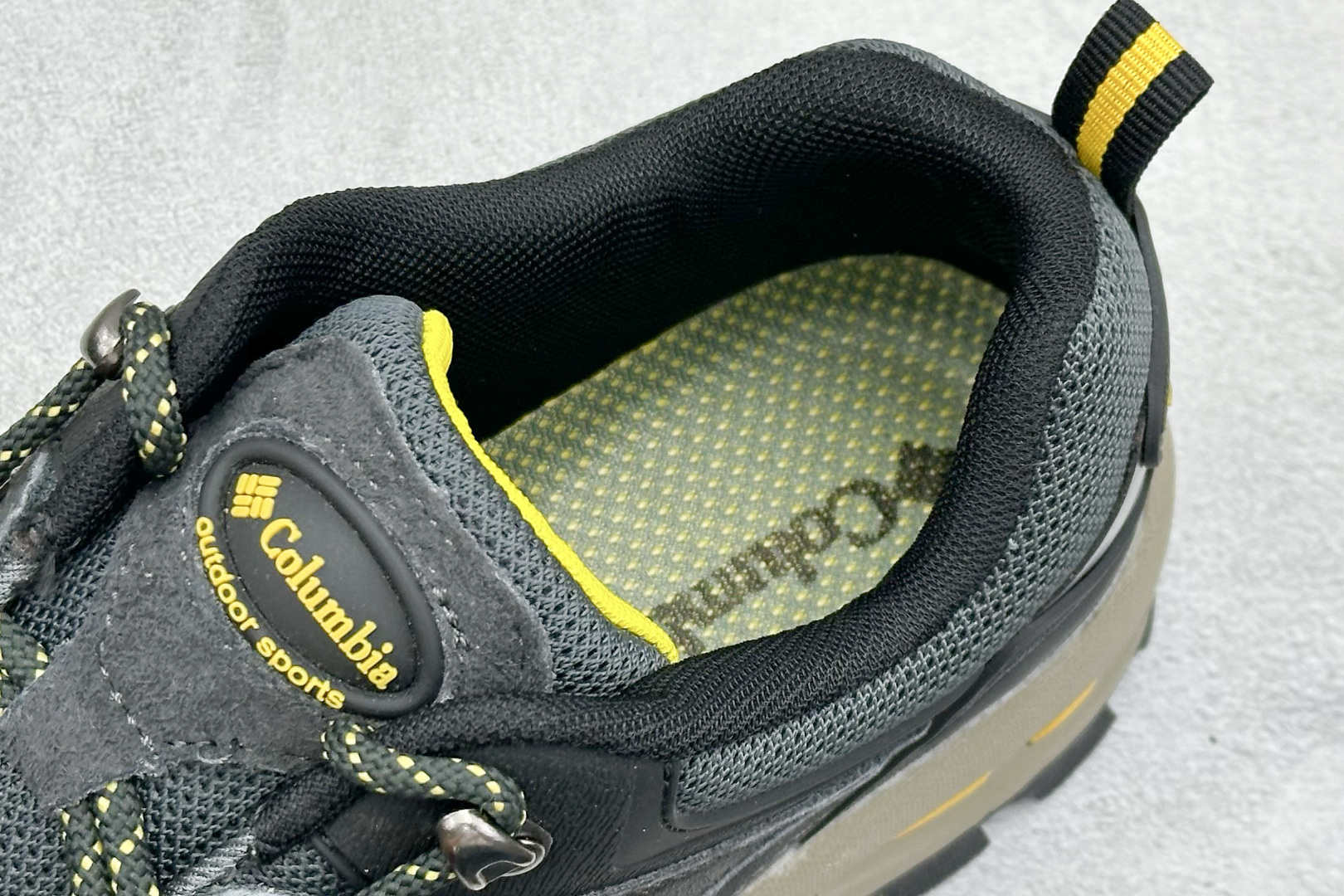 260 Columbia 哥伦比亚户外登山鞋休闲鞋户外越野徒步鞋