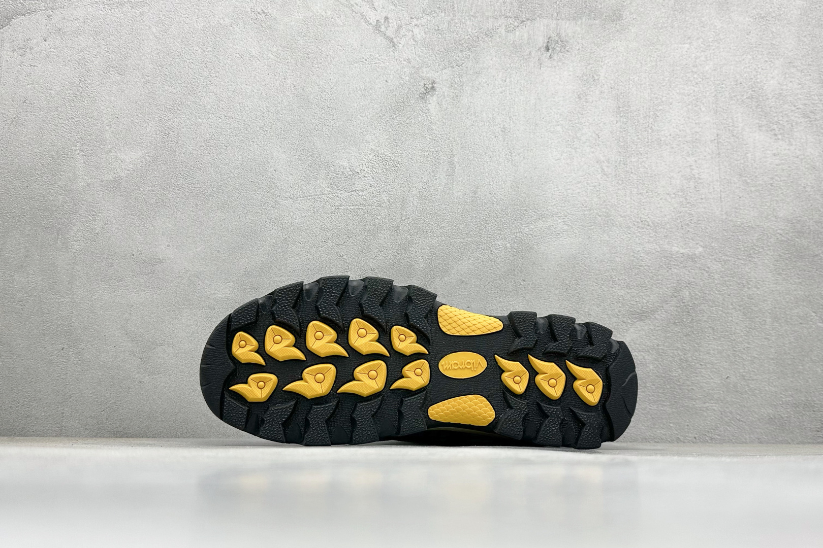 260 Columbia 哥伦比亚户外登山鞋休闲鞋户外越野徒步鞋