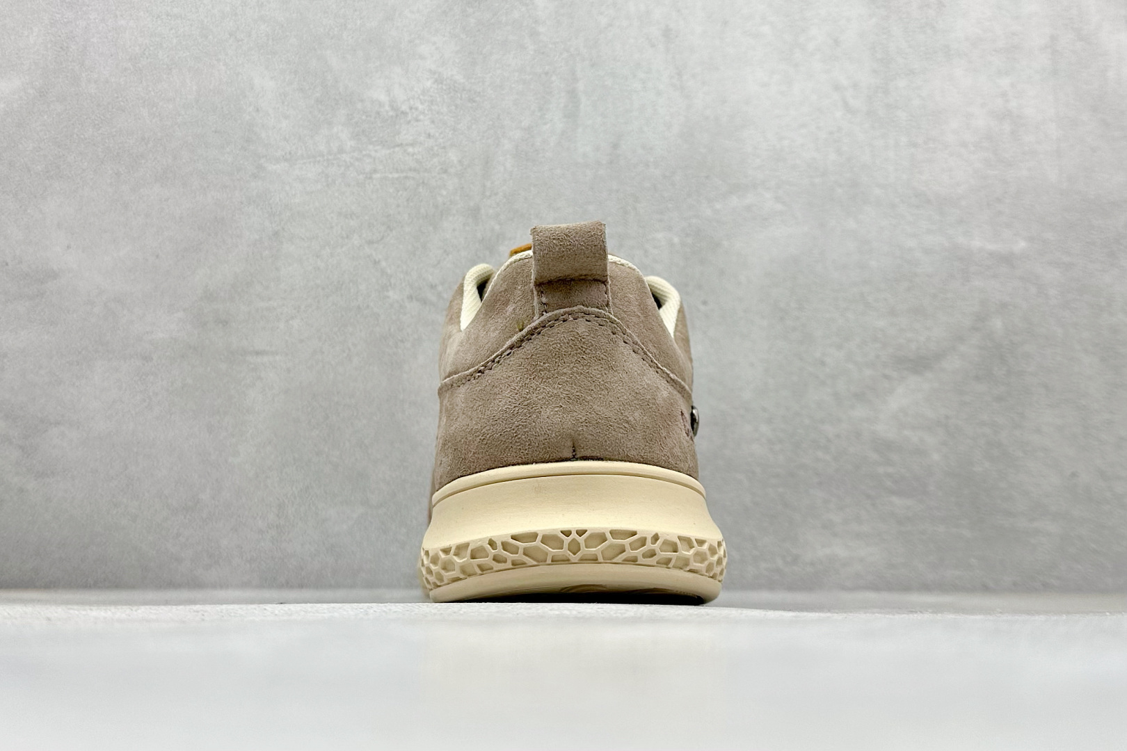 25年秋冬款CAT硬汉推土机品牌·卡特Tramp Hike Low款户外休闲系带男鞋者百搭休闲旅游休闲鞋