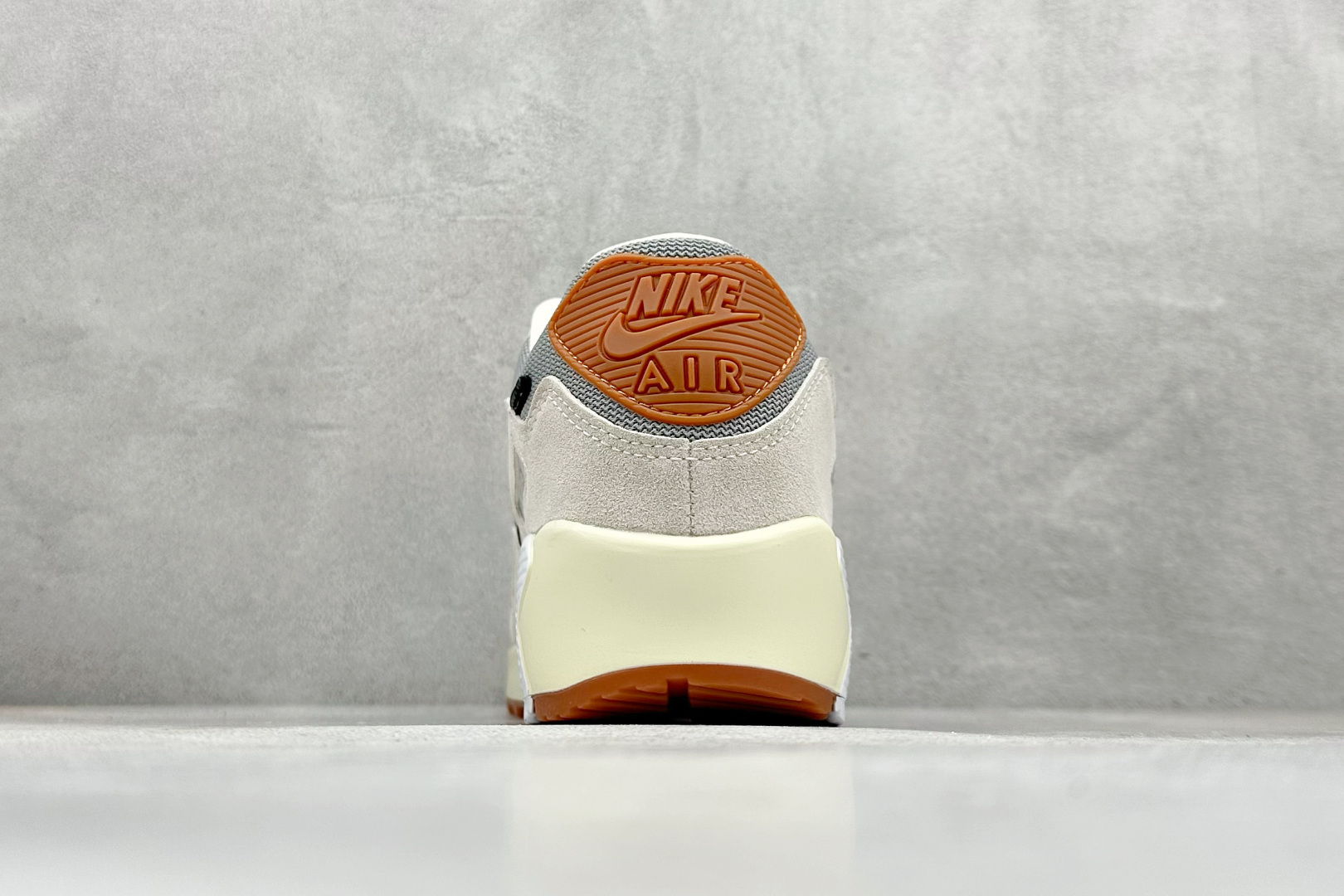 NK Air 90 气垫复古减震跑步鞋 经典重温 IF5605-001