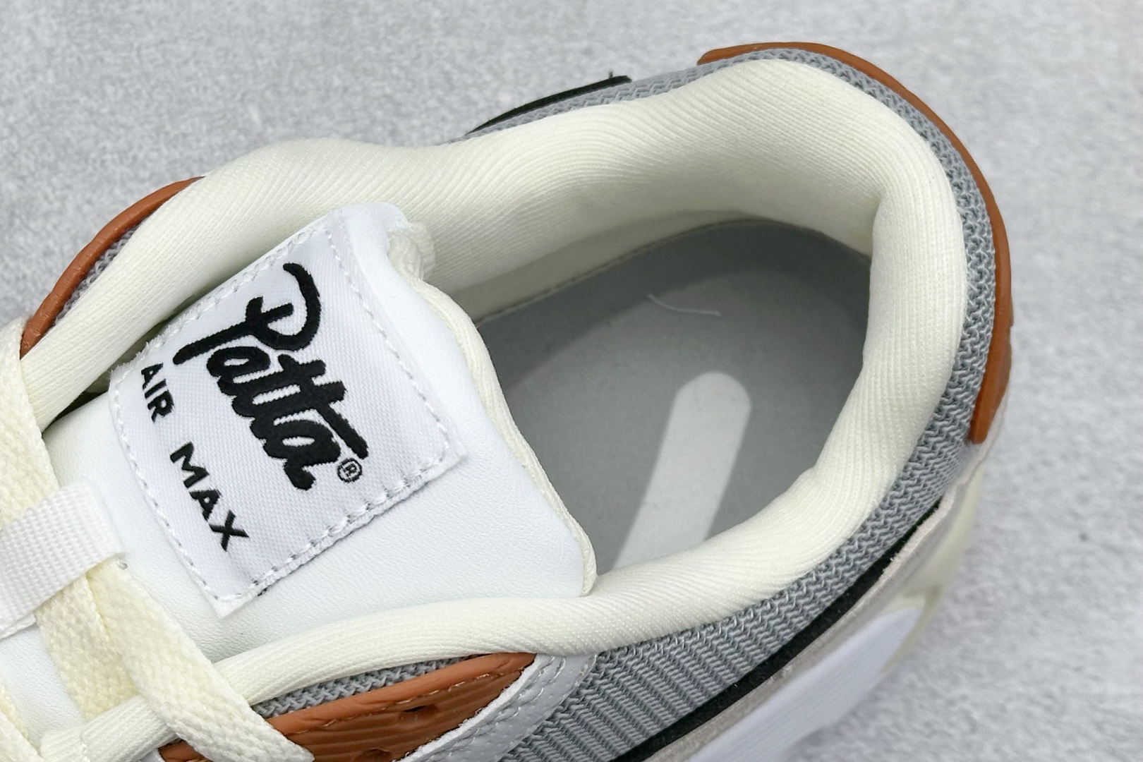 NK Air 90 气垫复古减震跑步鞋 经典重温 IF5605-001