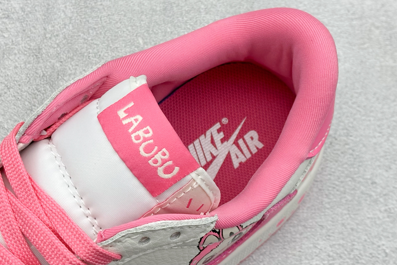 Travis Scott x Fragment Design x Jordan Air Jordan 1 Low SP “白粉拉布布” JW1188-162