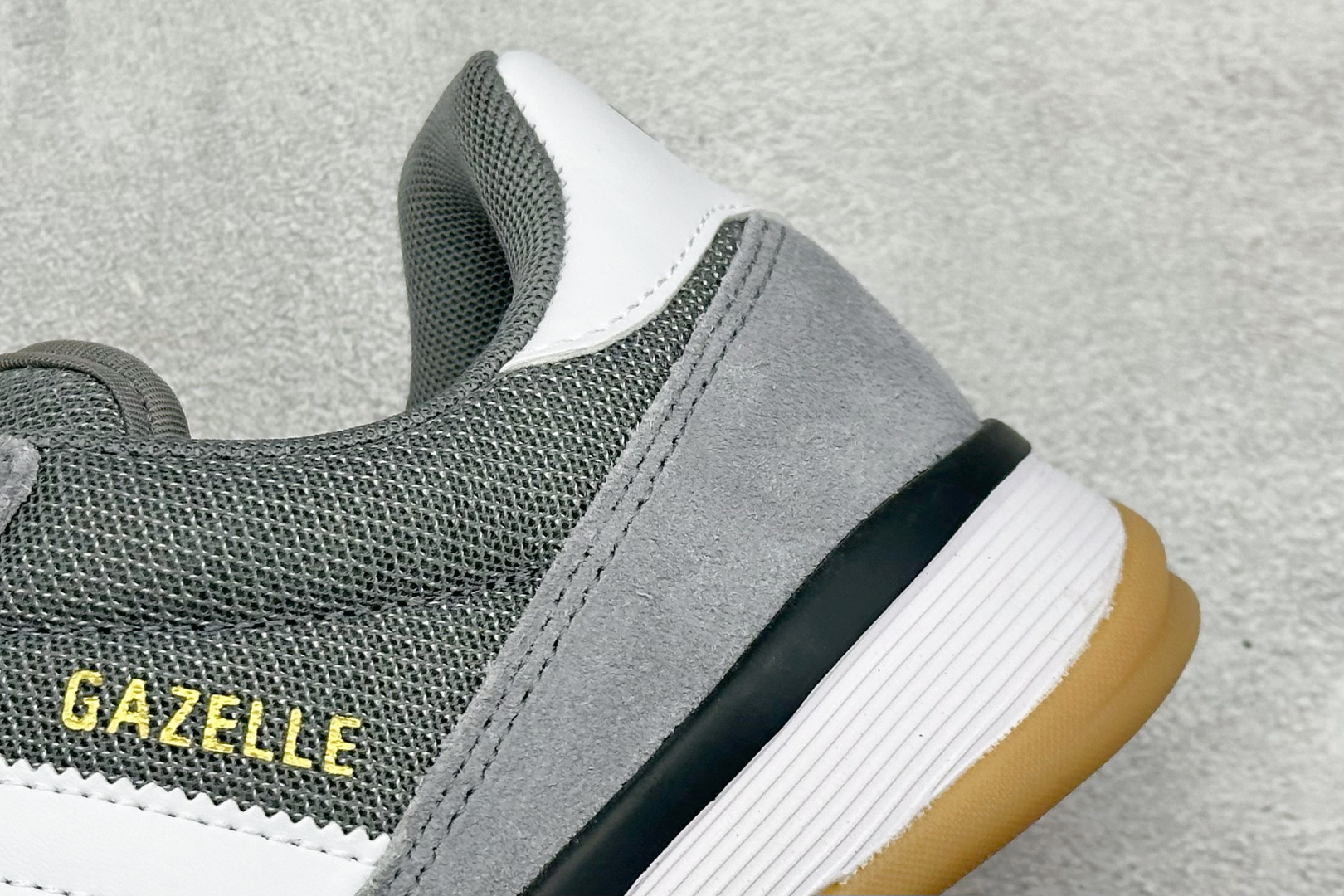 170 Adidas Originals Gazelle Sala - Men's 阿迪达斯运动跑步鞋 JQ0887