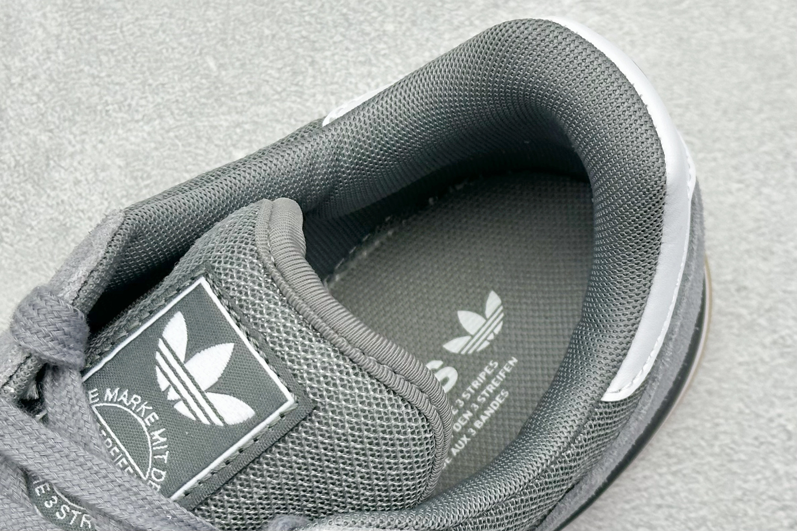 170 Adidas Originals Gazelle Sala - Men's 阿迪达斯运动跑步鞋 JQ0887