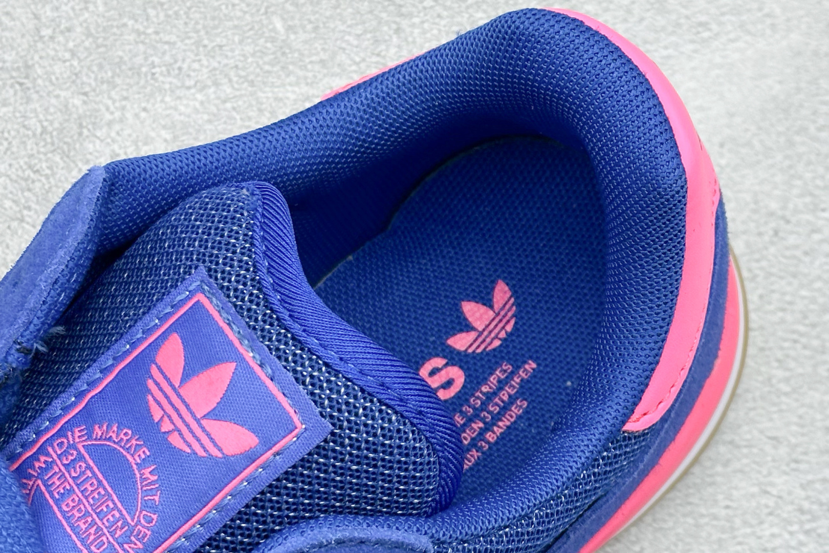 170 Adidas Originals Gazelle Sala - Men's 阿迪达斯运动跑步鞋 JR3838