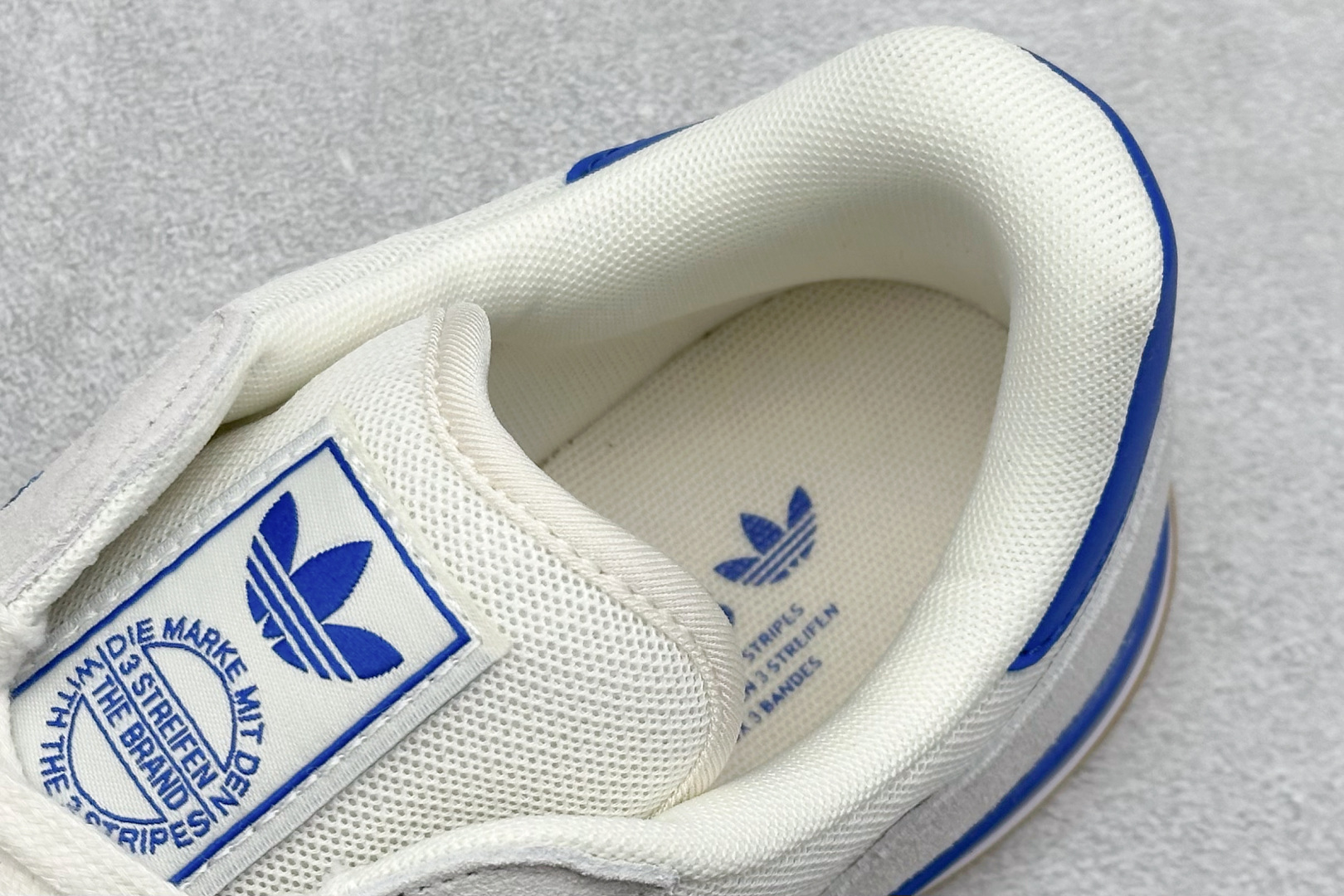 170 Adidas Originals Gazelle Sala - Men's 阿迪达斯运动跑步鞋 JR3839