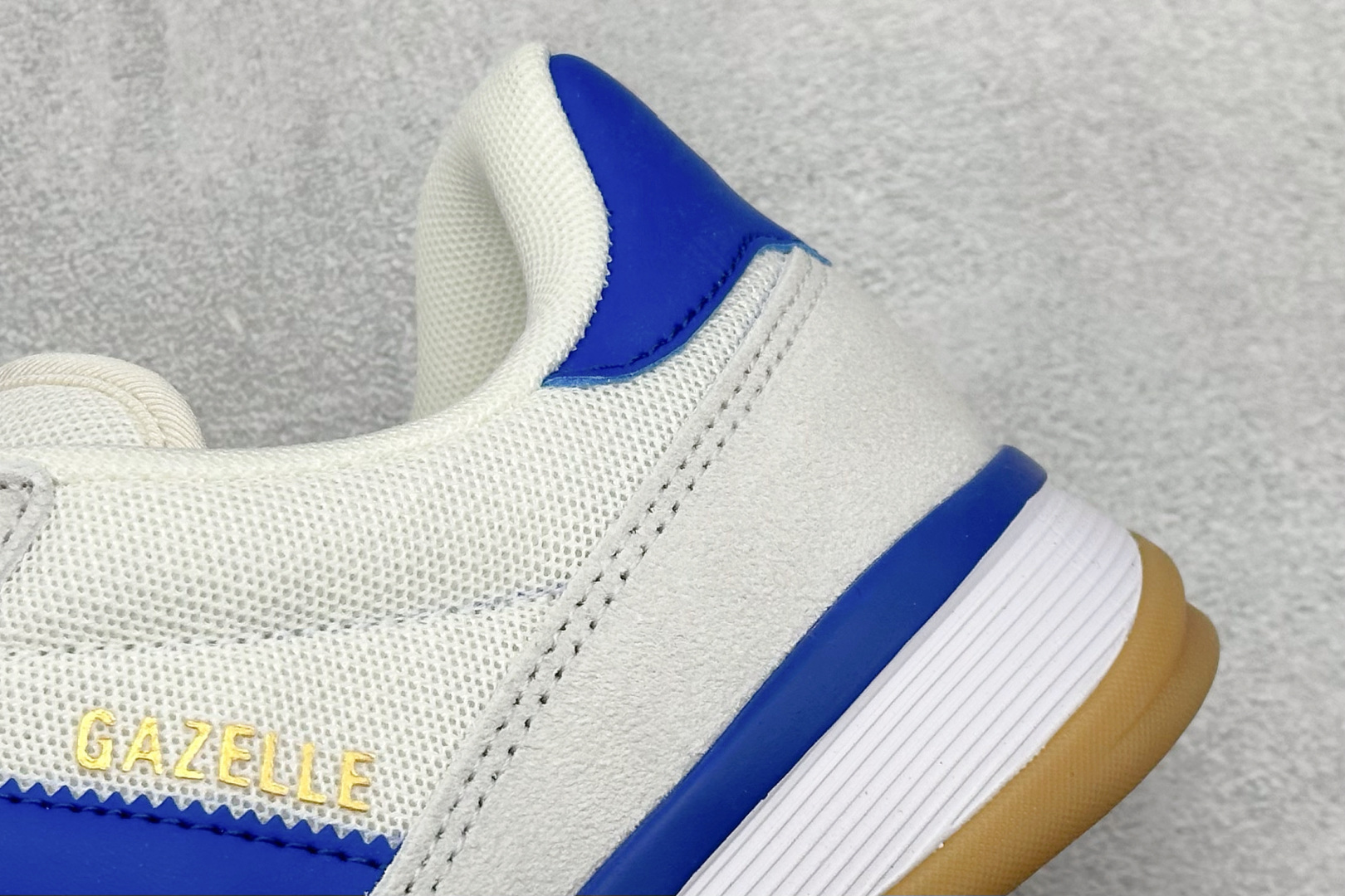 170 Adidas Originals Gazelle Sala - Men's 阿迪达斯运动跑步鞋 JR3839