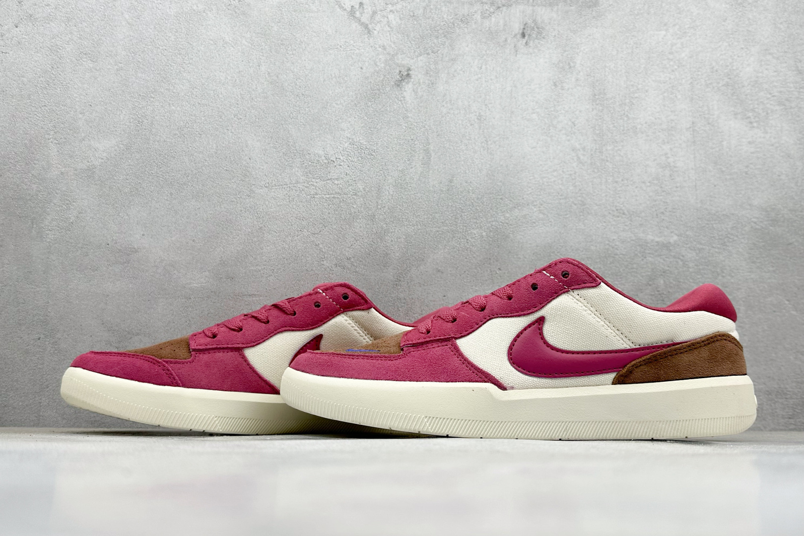 NK SB Force 58 复古胶底低帮街头运动滑板鞋 DV5477-104