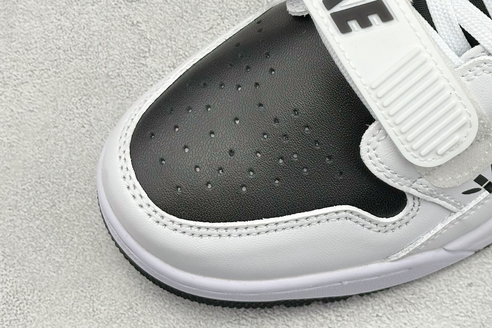 Nike Air Jordan Legacy 312 Low 乔丹最强三合一混合版 白黑熊猫 CD7069-111-莆田鞋,莆田鞋货源,高仿鞋,高仿鞋货源,安福档口,莆田高仿鞋,莆田鞋批发,高仿鞋批发,莆田高仿运动鞋,高仿运动鞋,莆田运动鞋 Nike Air Jordan Legacy 312 Low 乔丹最强三合一混合版 白黑熊猫 CD7069-111