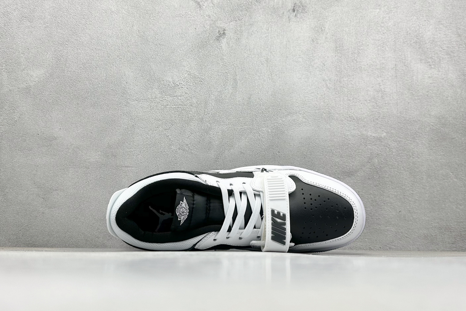 Nike Air Jordan Legacy 312 Low 乔丹最强三合一混合版 白黑熊猫 CD7069-111-莆田鞋,莆田鞋货源,高仿鞋,高仿鞋货源,安福档口,莆田高仿鞋,莆田鞋批发,高仿鞋批发,莆田高仿运动鞋,高仿运动鞋,莆田运动鞋 Nike Air Jordan Legacy 312 Low 乔丹最强三合一混合版 白黑熊猫 CD7069-111