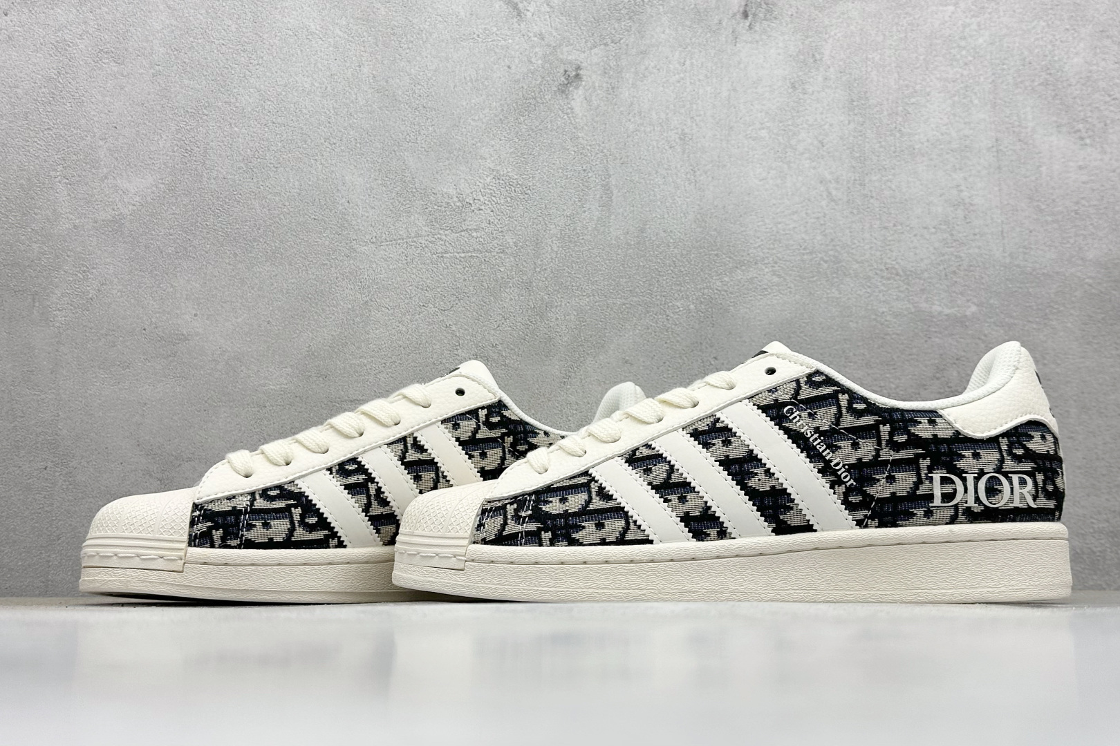 220 AD Originals Superstar x DIOR 白黑 JY8912