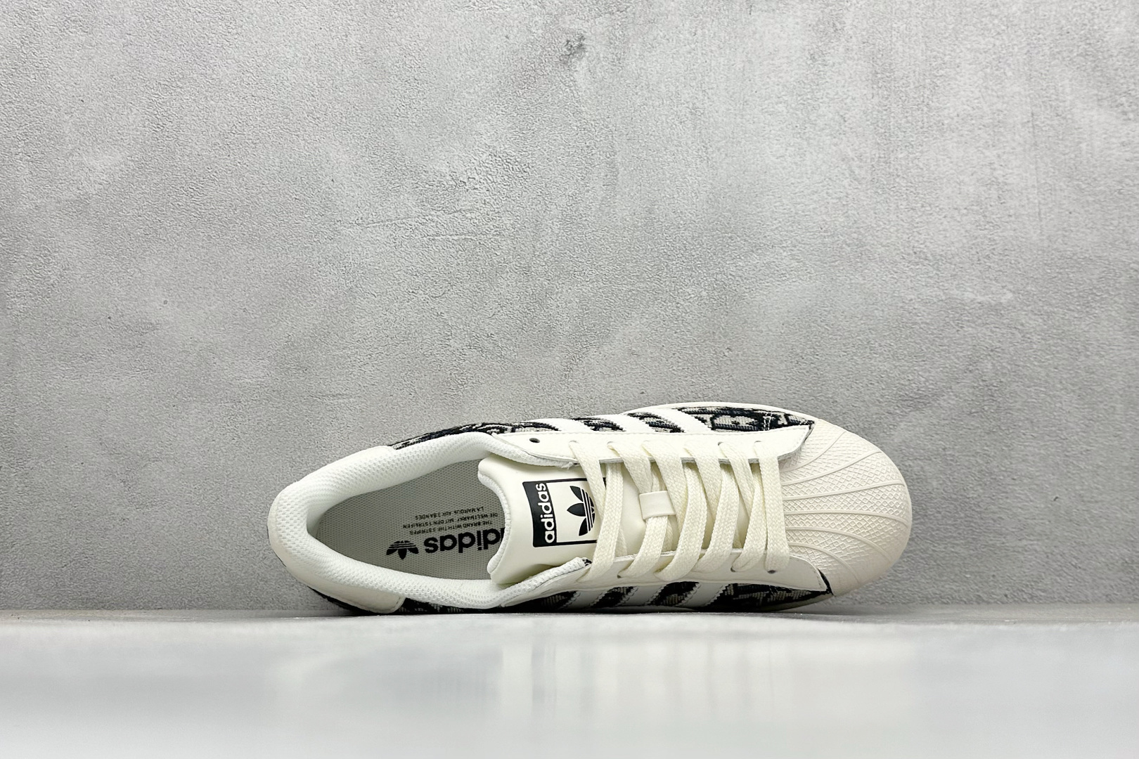 220 AD Originals Superstar x DIOR 白黑 JY8912