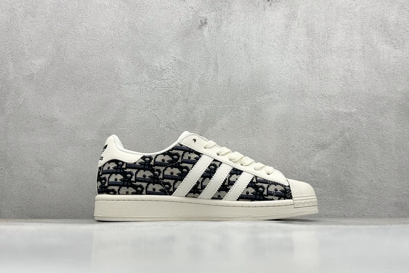 220 AD Originals Superstar x DIOR 白黑 JY8912