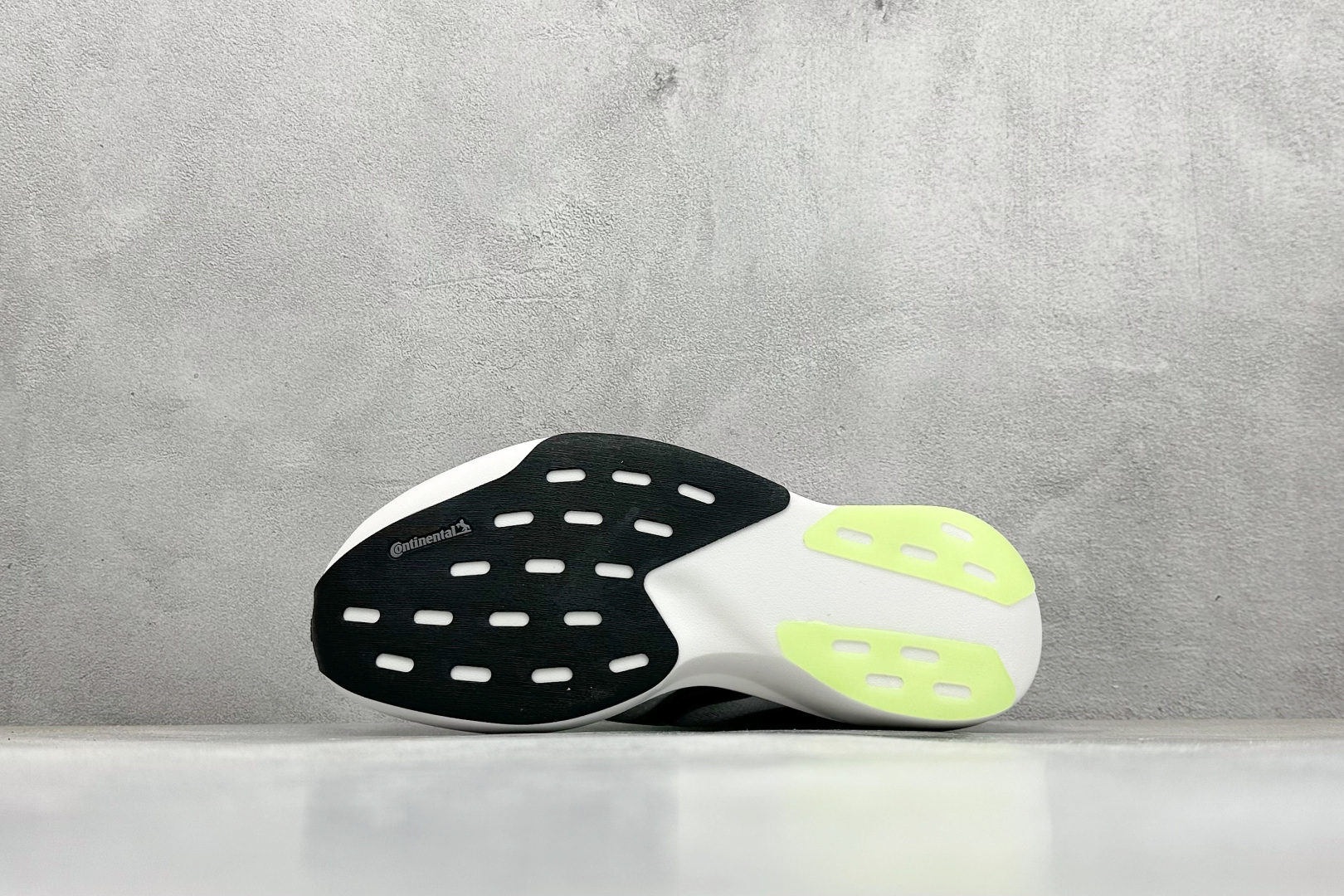 180 RS版 Adidas Adizero Evo SL 阿迪超轻透气缓震跑鞋 JS4456