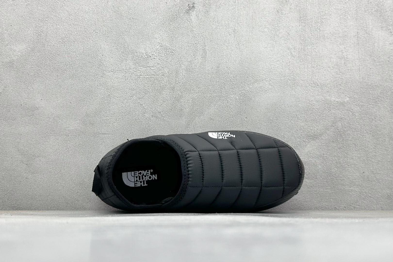 150 The North Face Thermoball Traction 北面冬季加绒透气轻盈一脚蹬休闲套鞋 NFOA3UZN-KY4