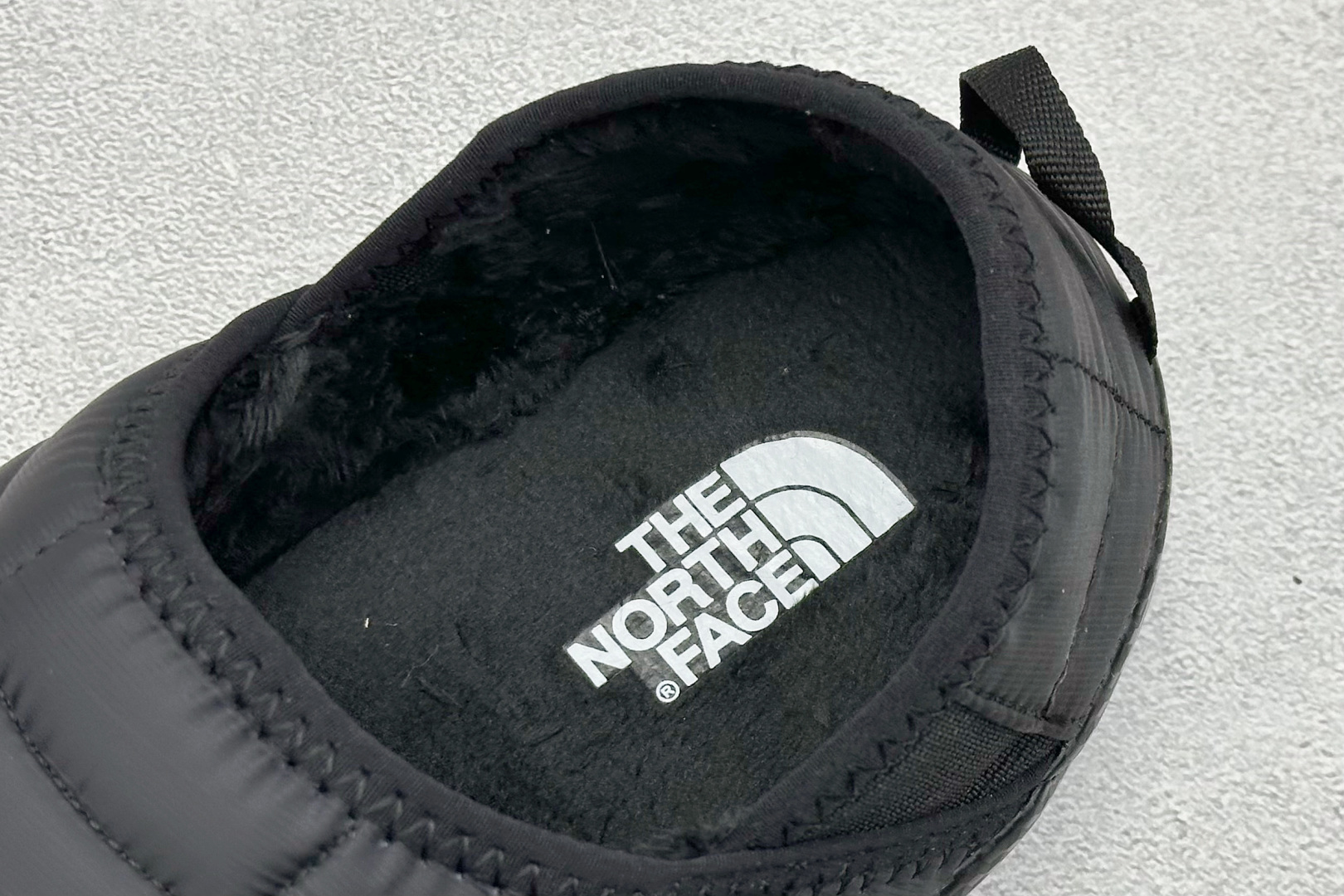 150 The North Face Thermoball Traction 北面冬季加绒透气轻盈一脚蹬休闲套鞋 NFOA3UZN-KY4